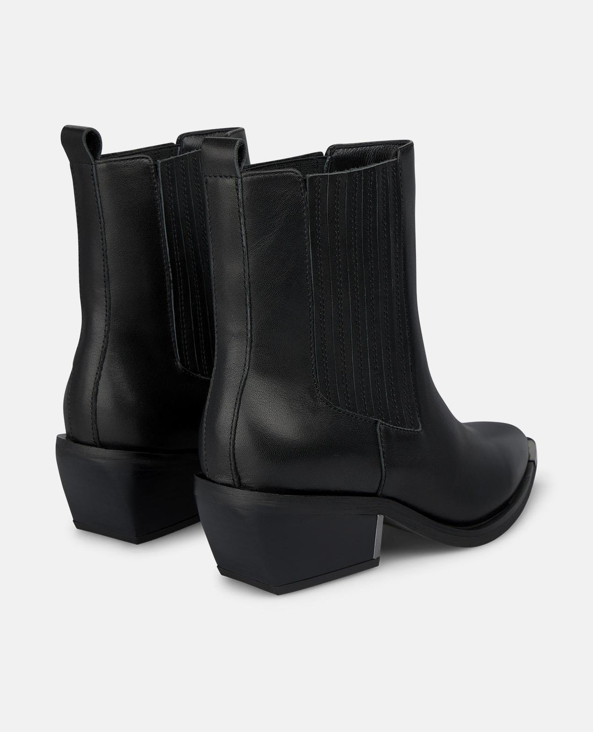 LEATHER CHELSEA BOOTS