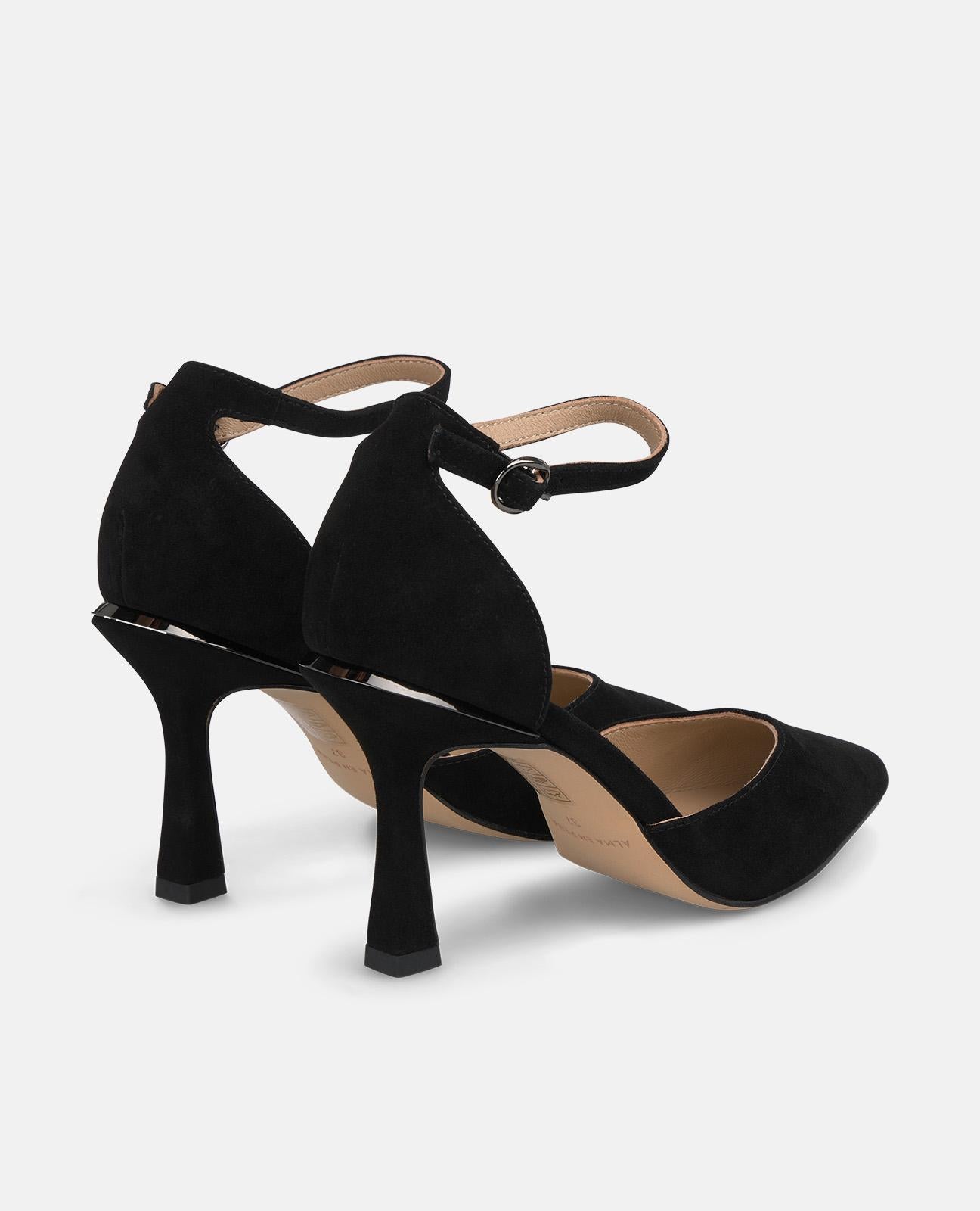 ZAPATO TACÓN CON PULSERA