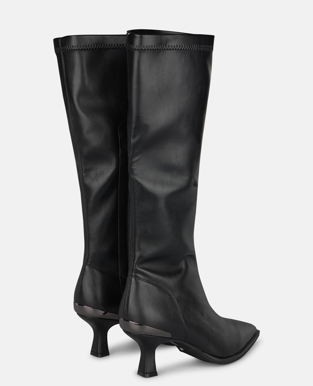 HEELED BOOTS WITH A ZIPPER CLOSURE