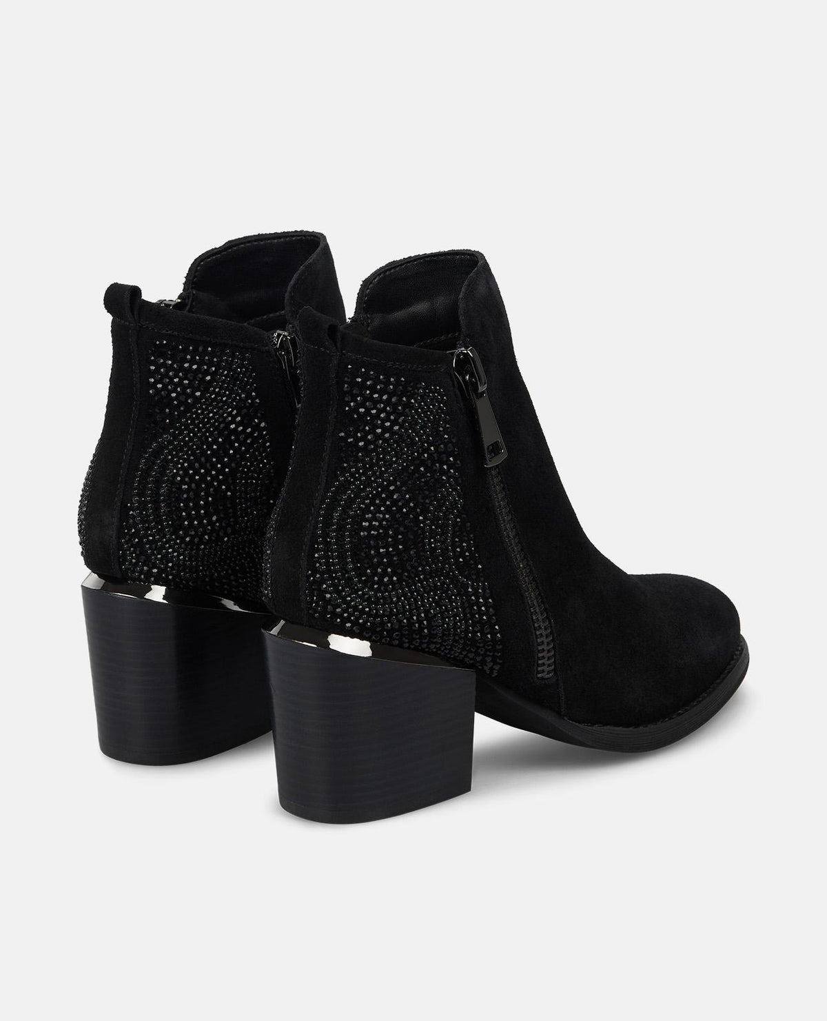 BOTAS COM DETALHES