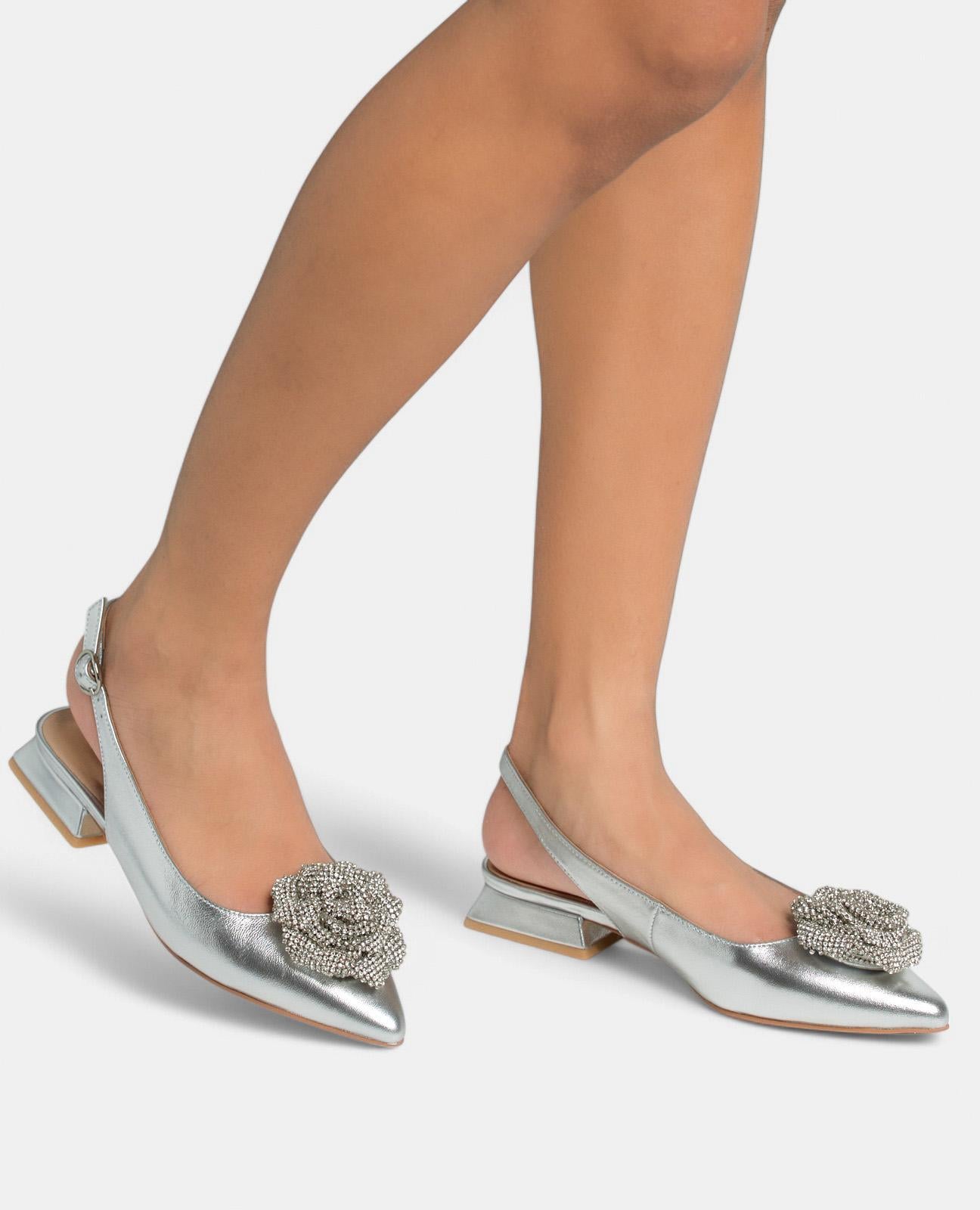 FLAT SHOE WITH FLOWER