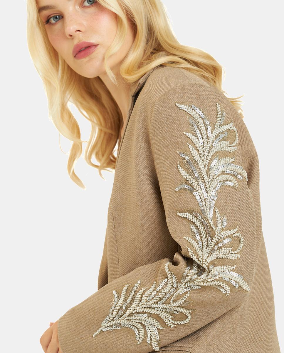 BLAZER AVEC MANCHES BRODÉES