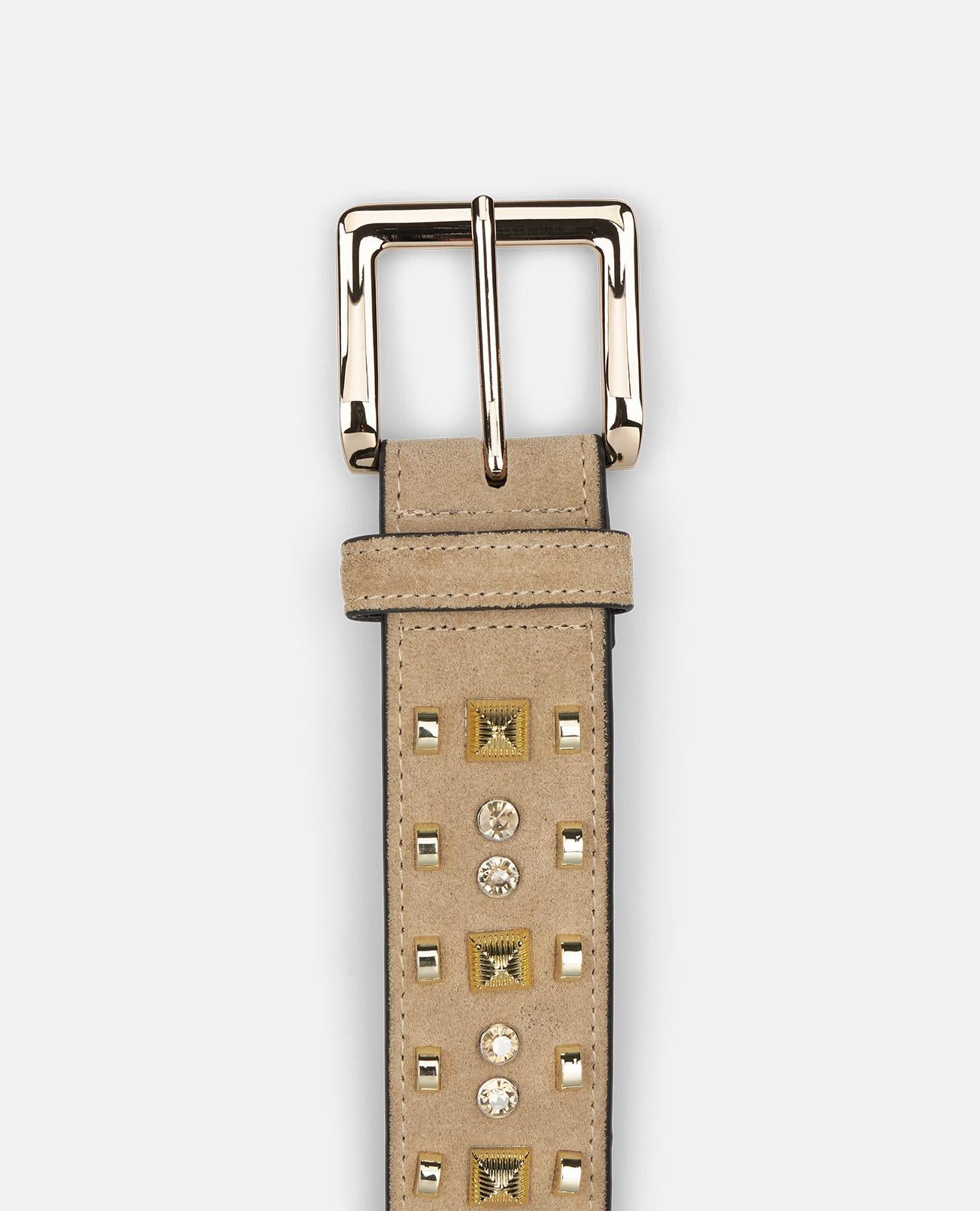 CINTURÓN CON DETALLES