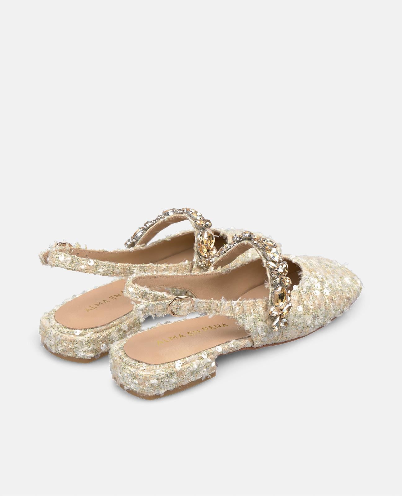 SAPATO COM TIRA DE STRASS