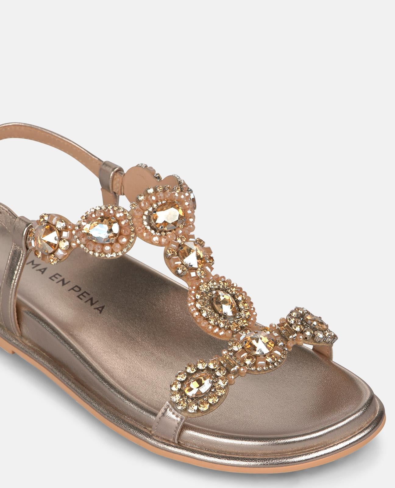 FLAT SANDAL WITH LOW JEWELRY DETAIL