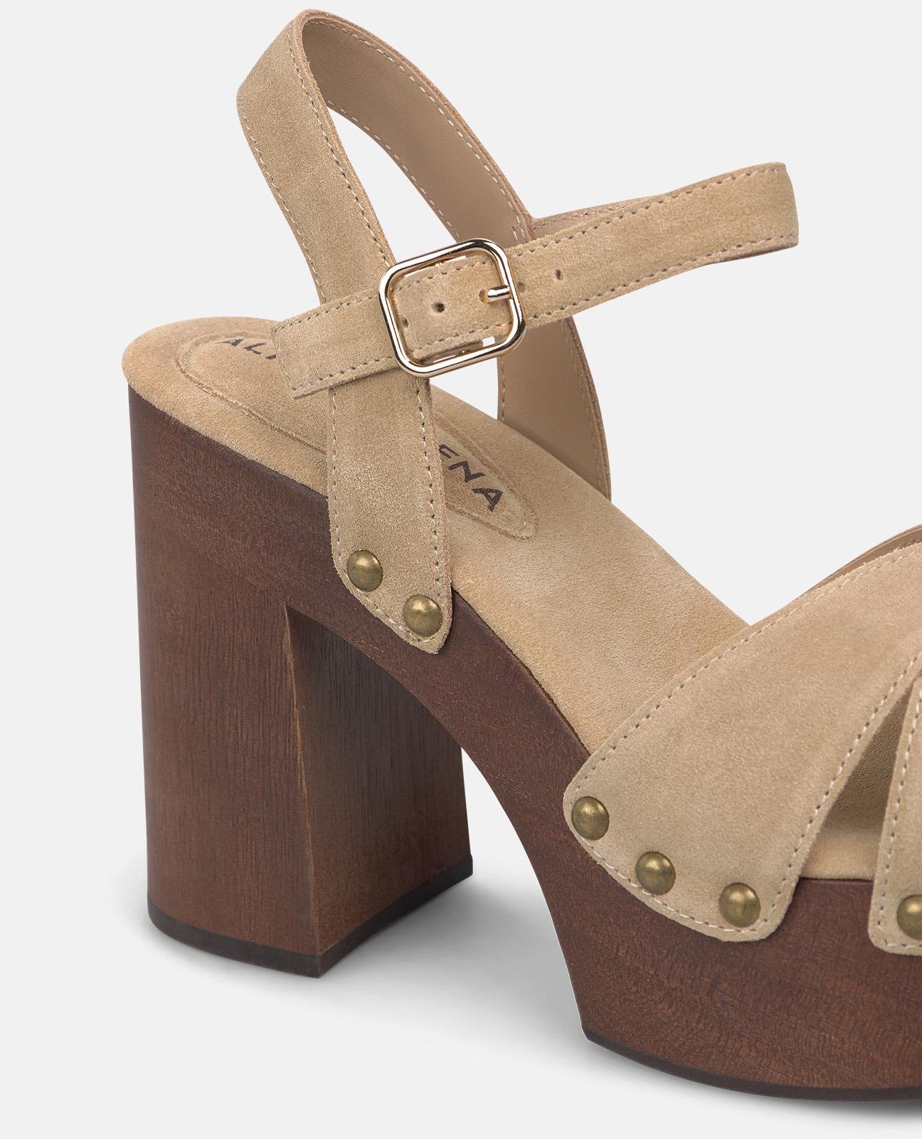 SANDALIA EXTRA PLATAFORMA