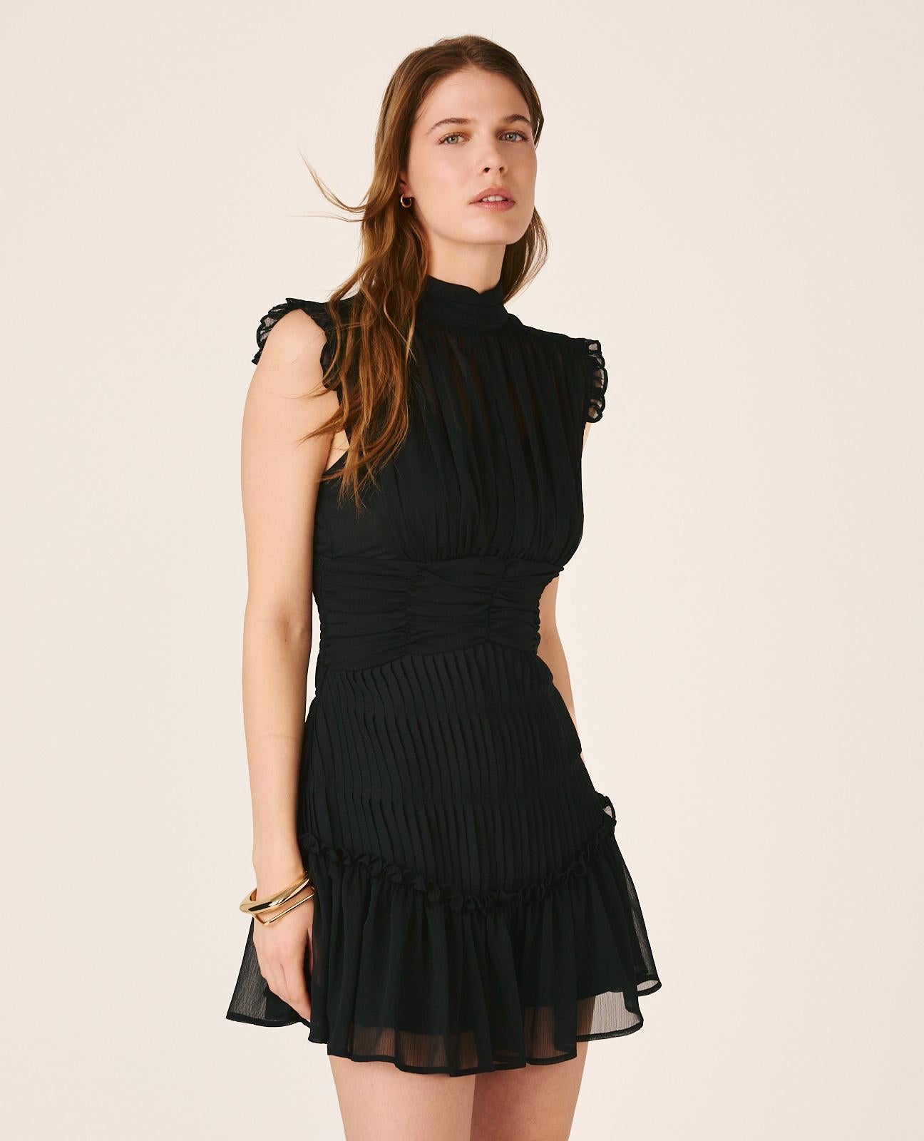 VESTIDO DE GOLA ALTA