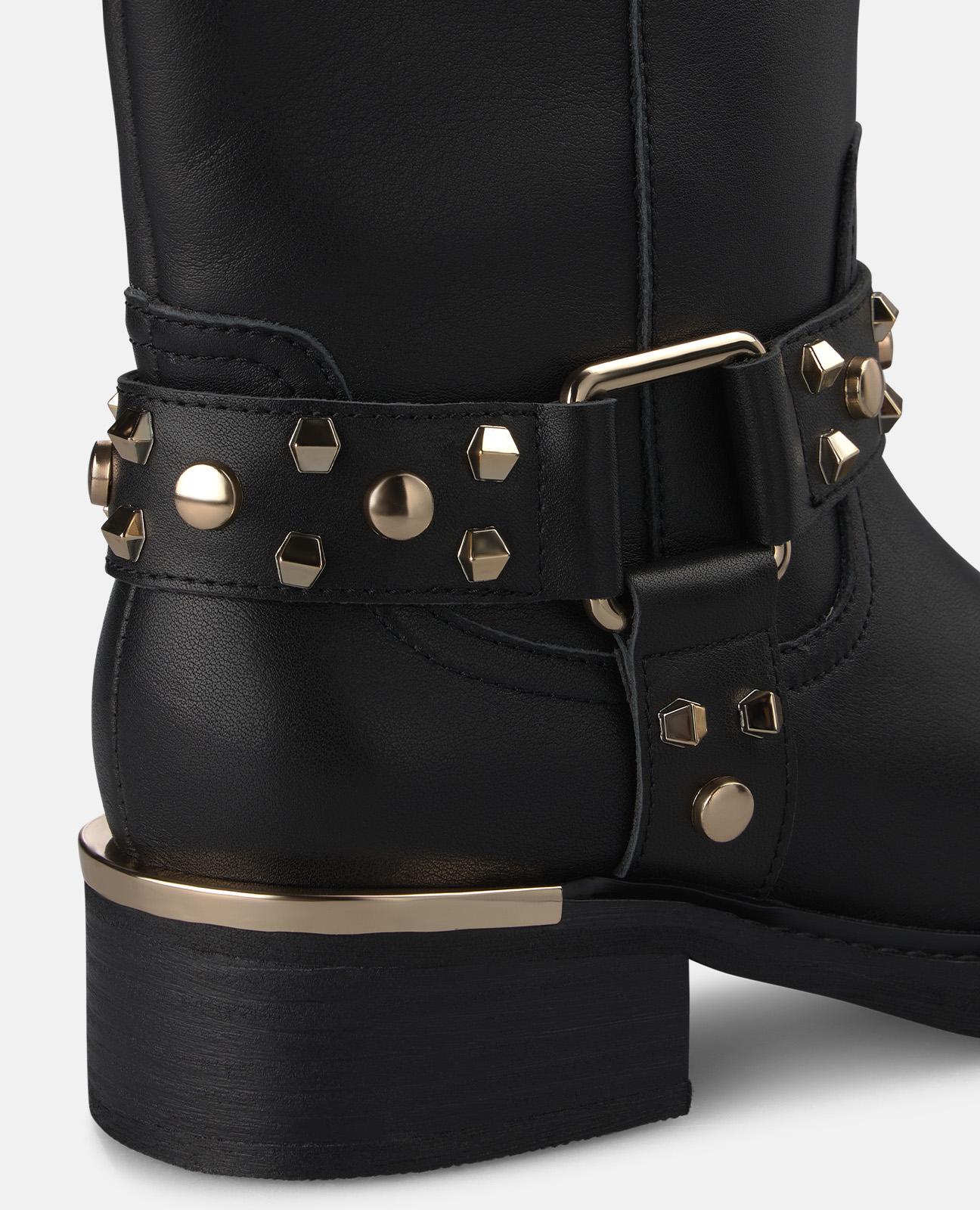 BOTA NAPA CON DETALLE ESTRIBO