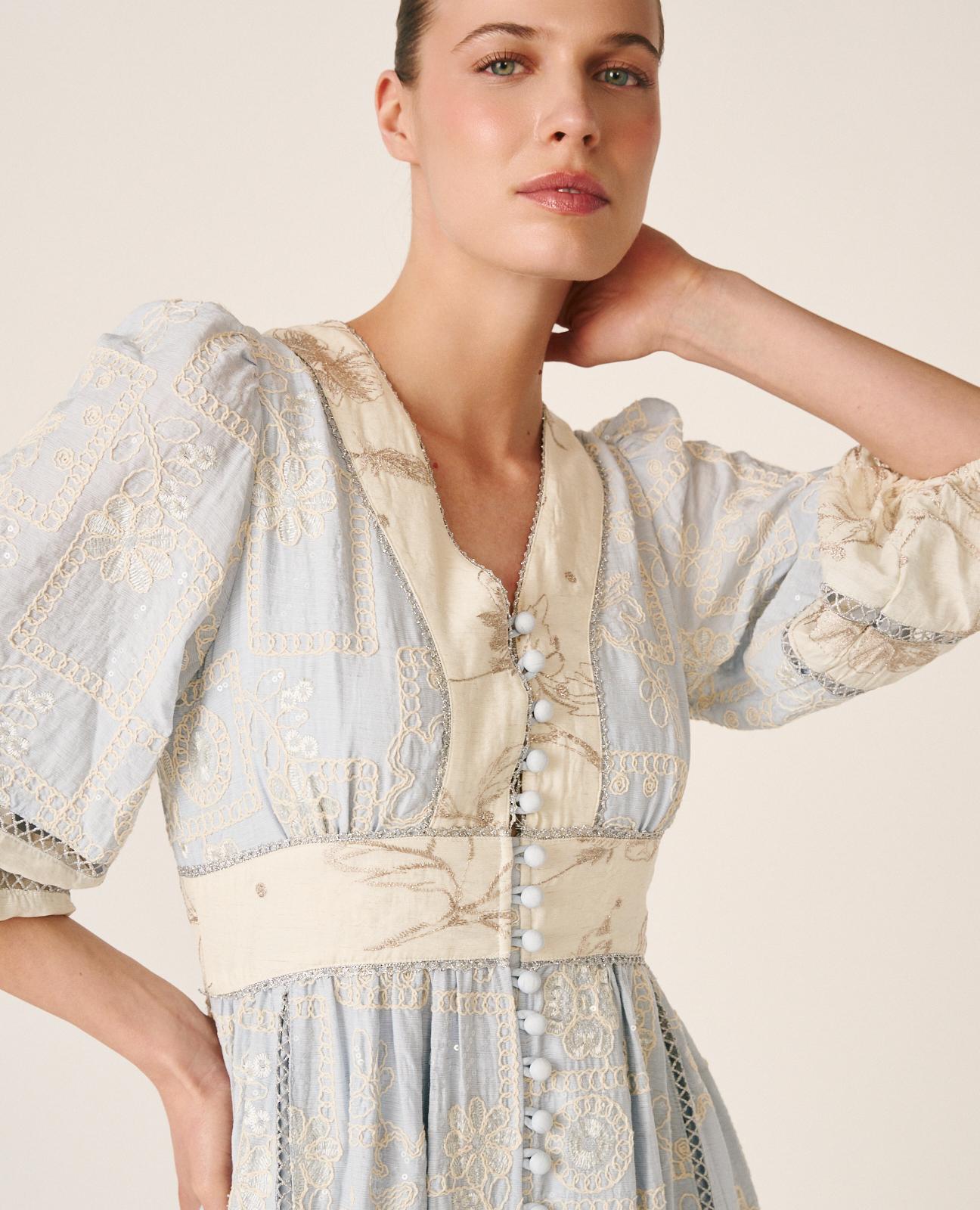 VESTIDO MIDI BORDADO GEOMÉTRICO