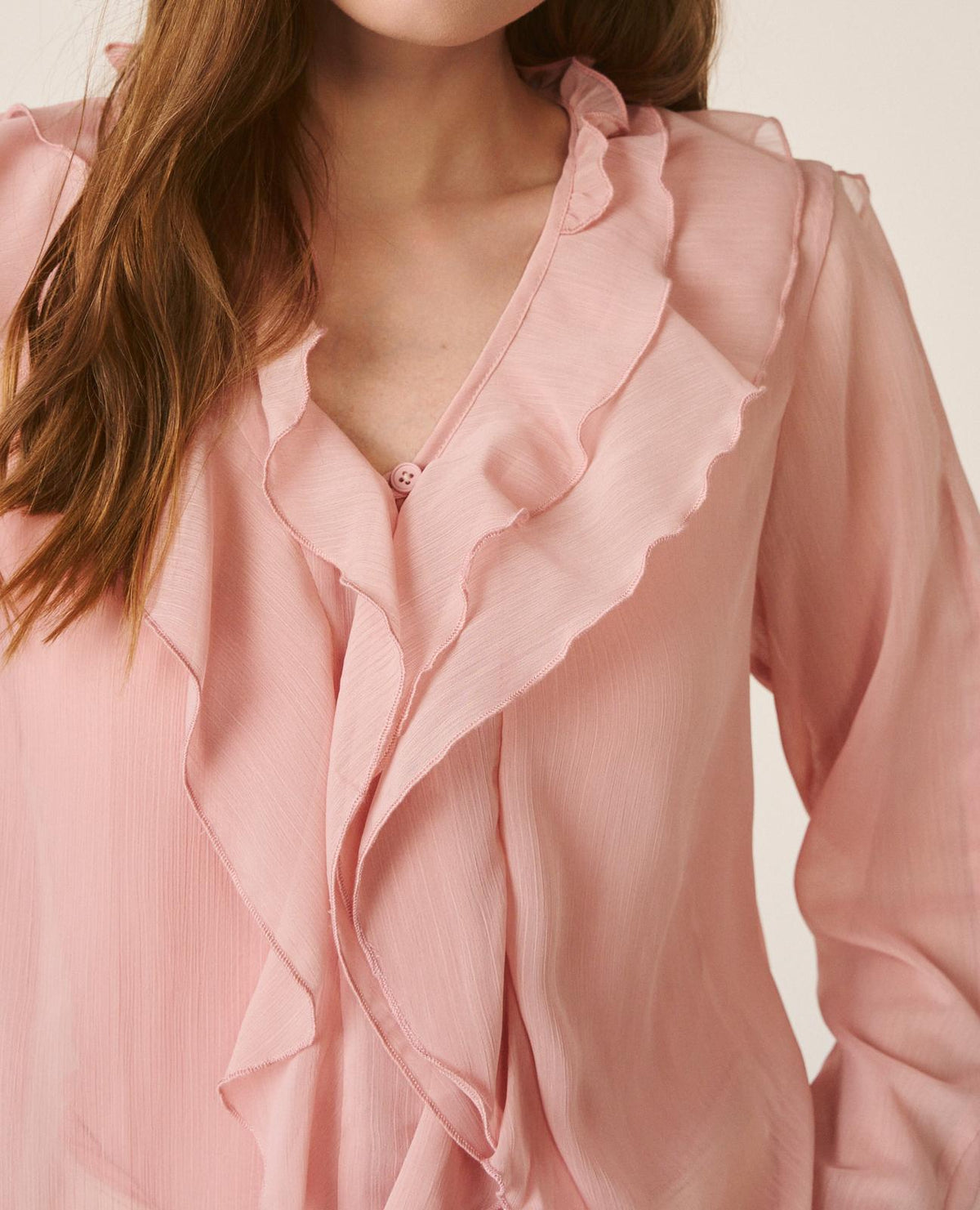BLUSA CON VOLANT