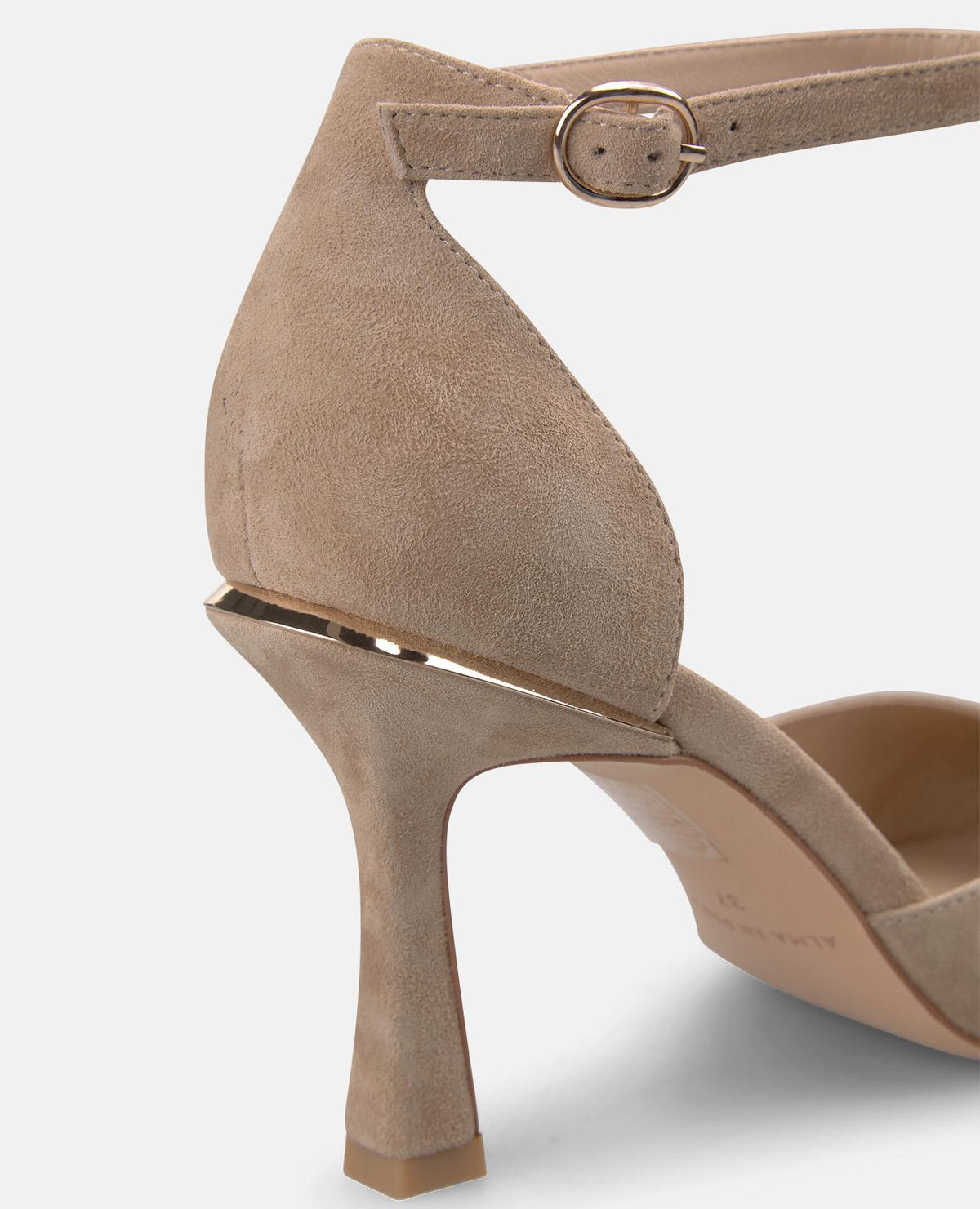 SPECIAL HEEL SALON
