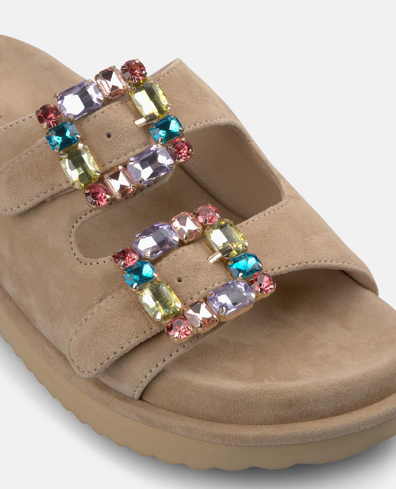 SANDALIA PLATAFORMA HEBILLAS CON PEDRERIA