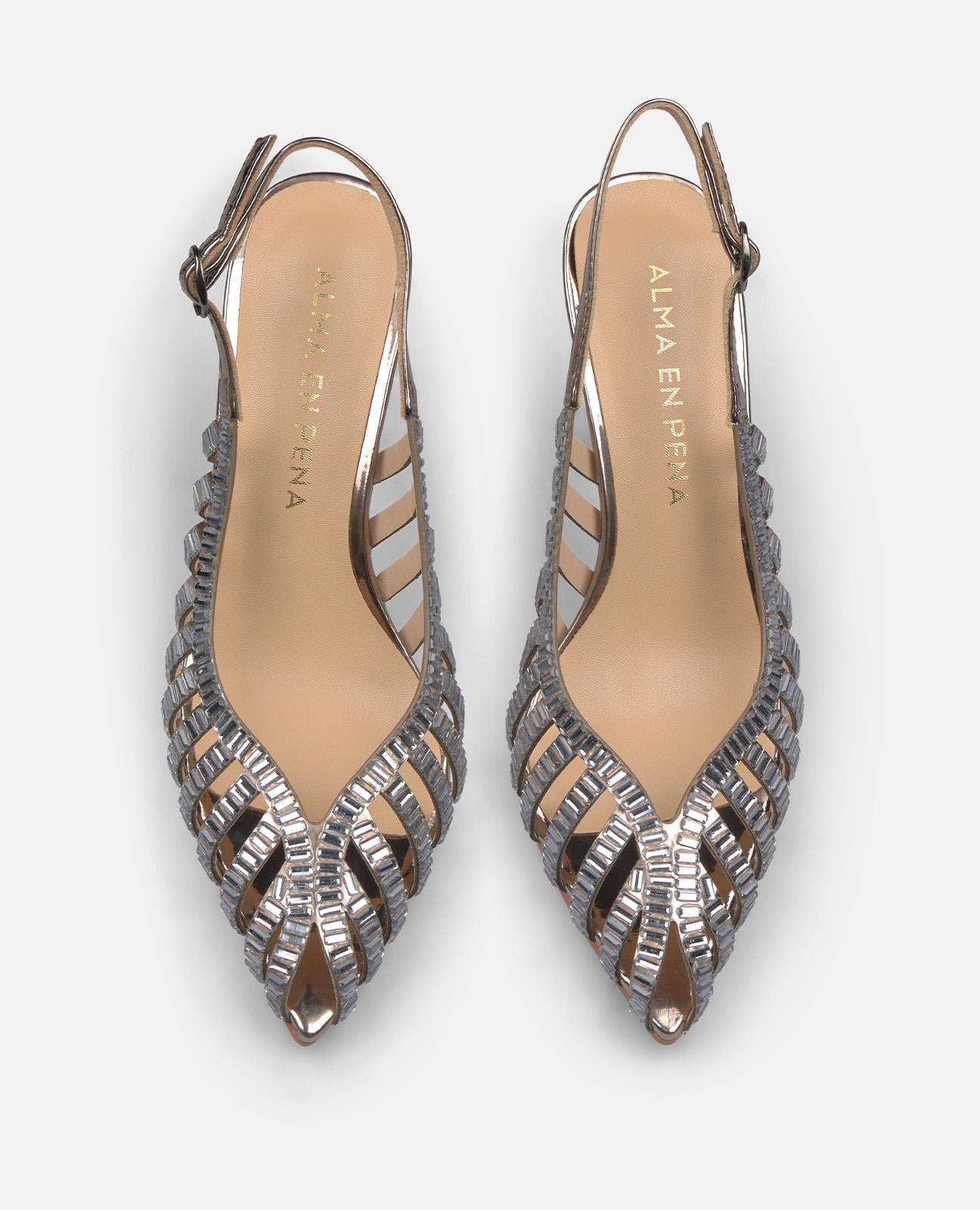 SAPATO DE SALTO COM EFEITO CRISTAL