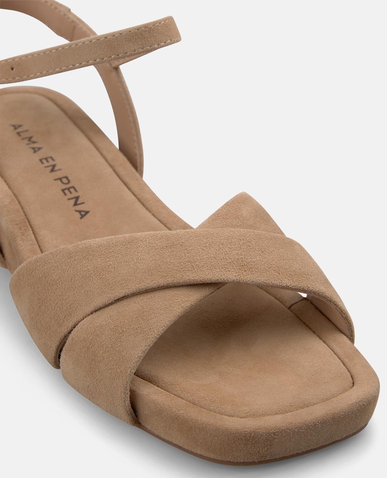 SANDALIA PLATAFORMA TIRA CRUZADA