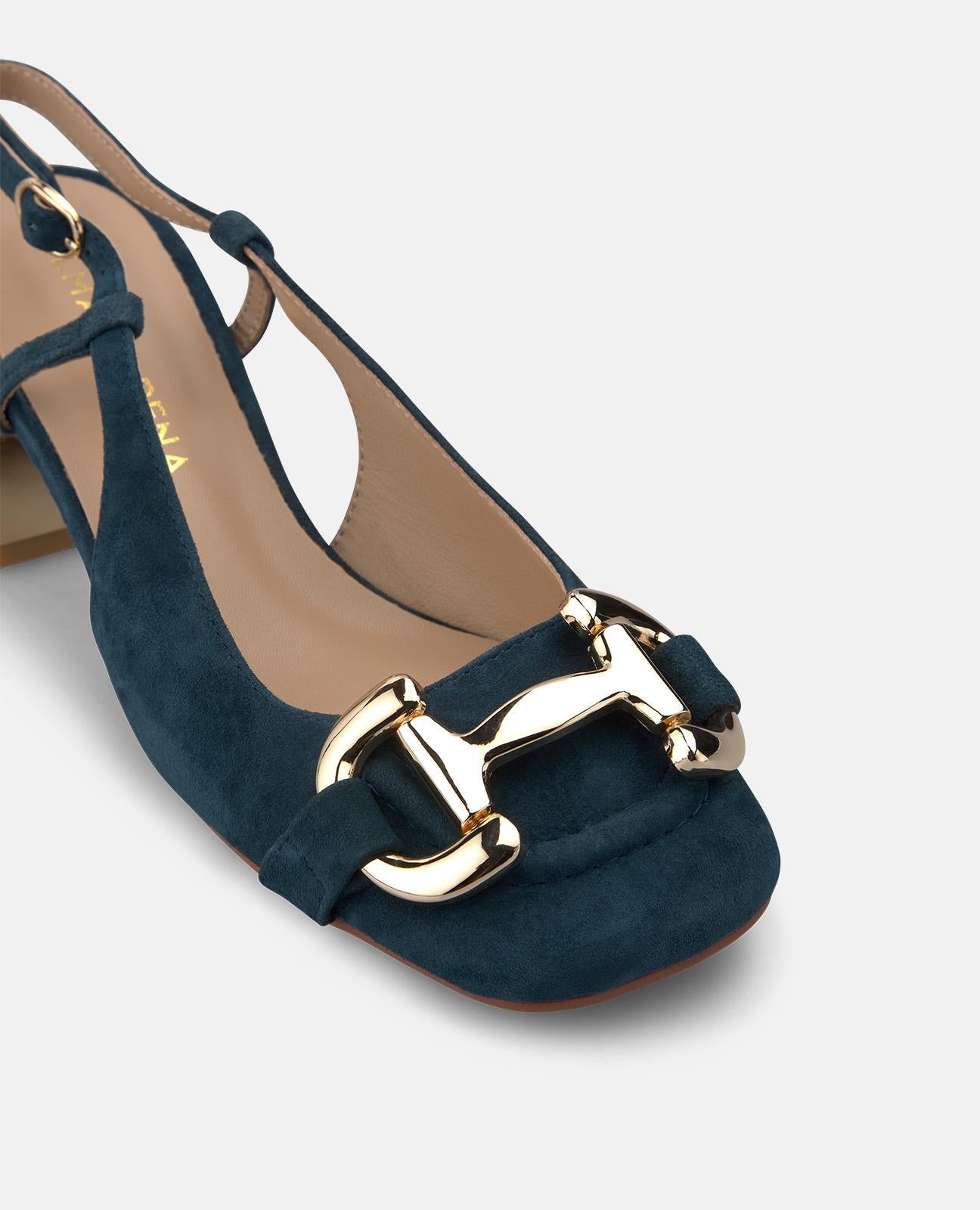 ZAPATO DESTALONADO CON HEBILLA