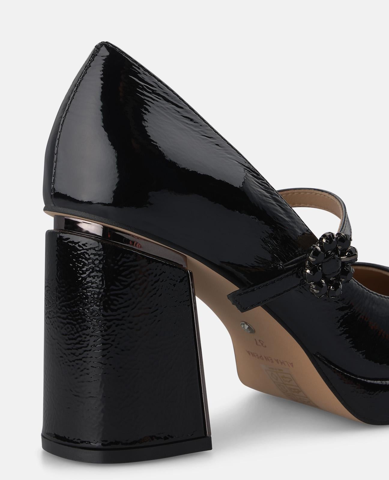 ZAPATO TACÓN CHAROL CON PLATAFORMA