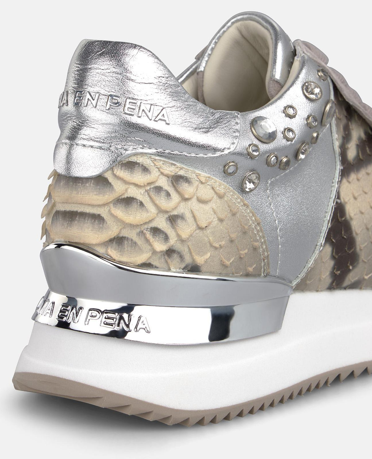 SCARPINA SPORTIVA IN PELLE METALLIZZATA CON STRASS