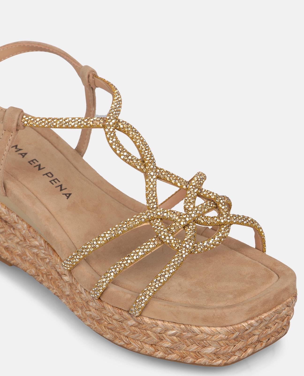 SANDALIA MEDIA MULTITIRAS TUBULARES METALIZADAS