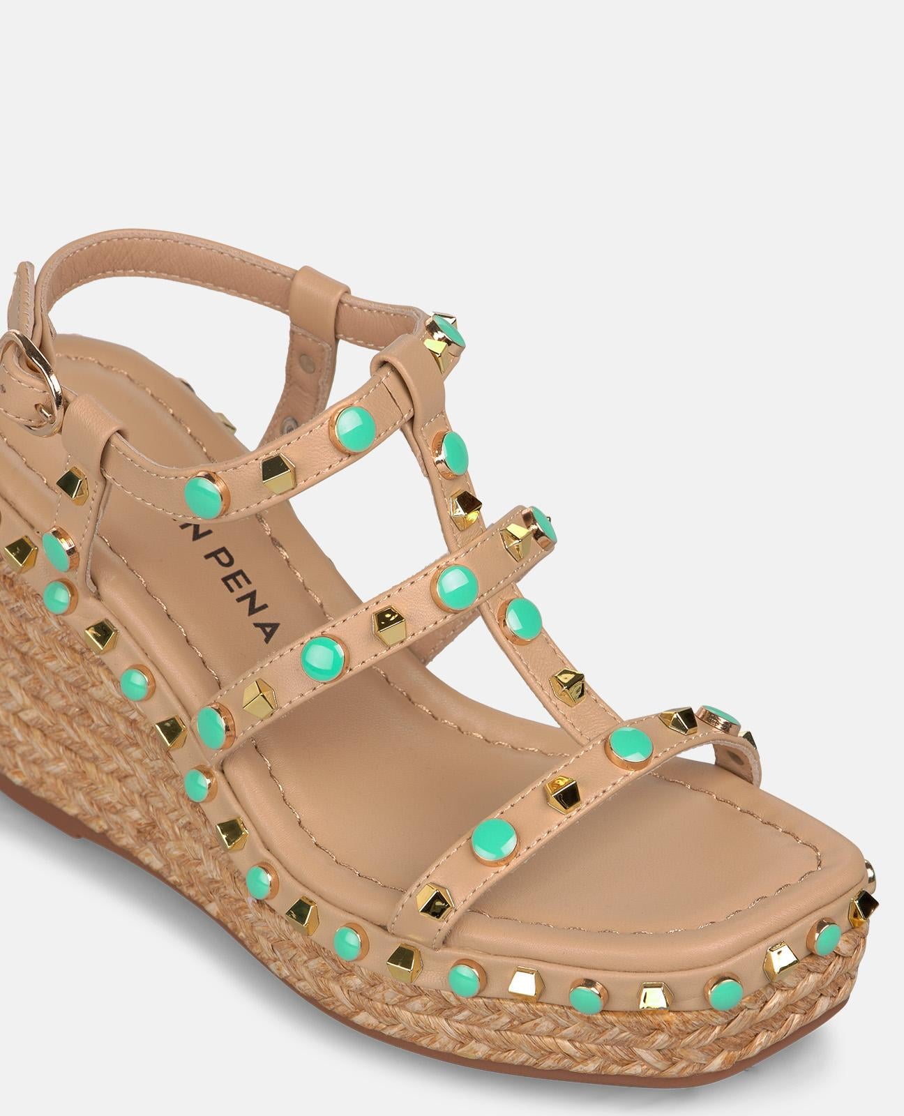 SANDALIA ESPARTO CUERPO EN TACHAS