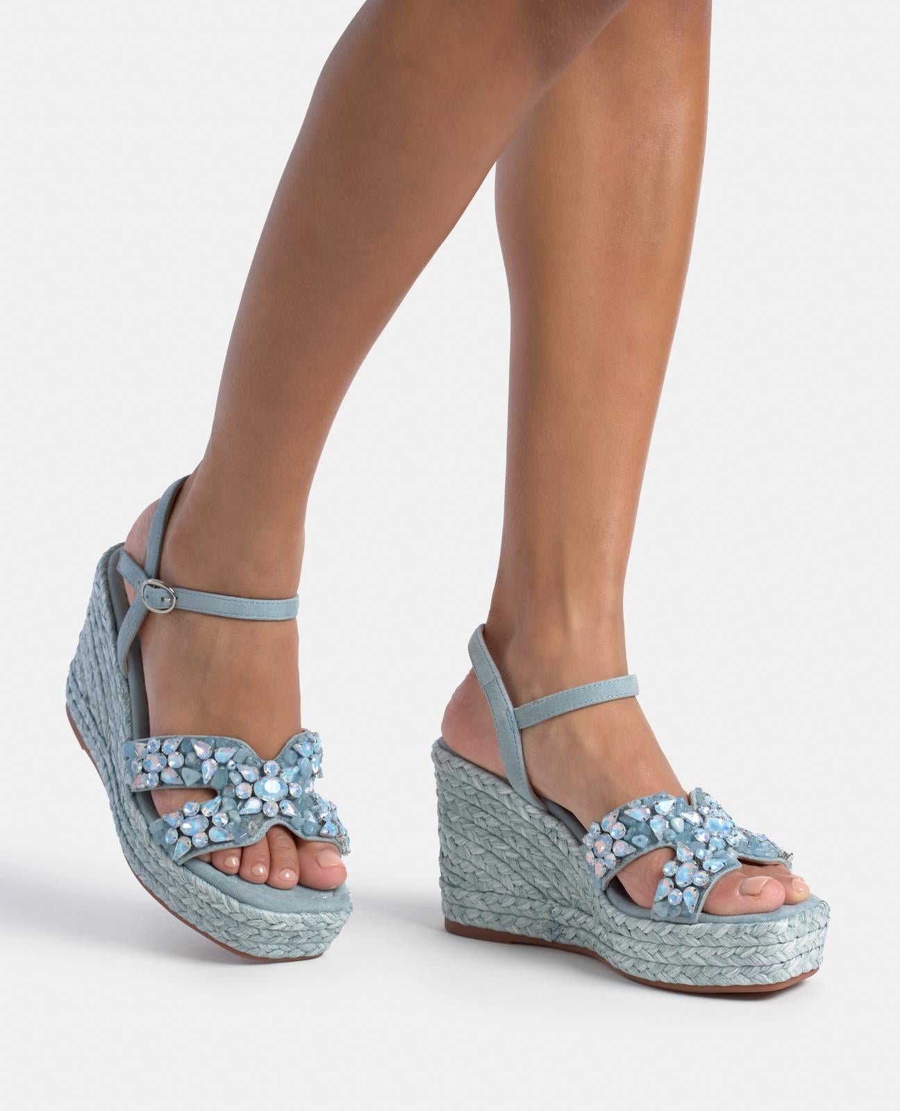 CUNHA COM TIRA DE STRASS