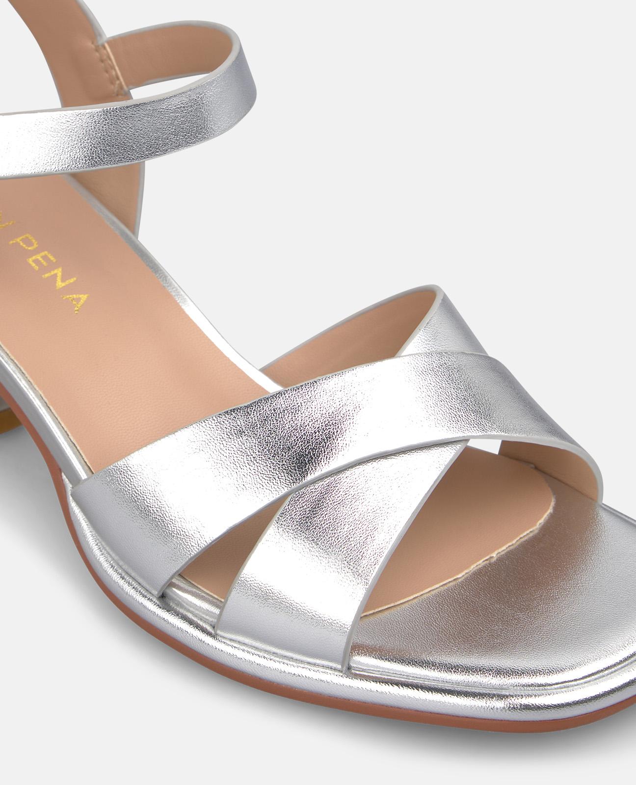 SANDALIA TACON DEDO PIEL