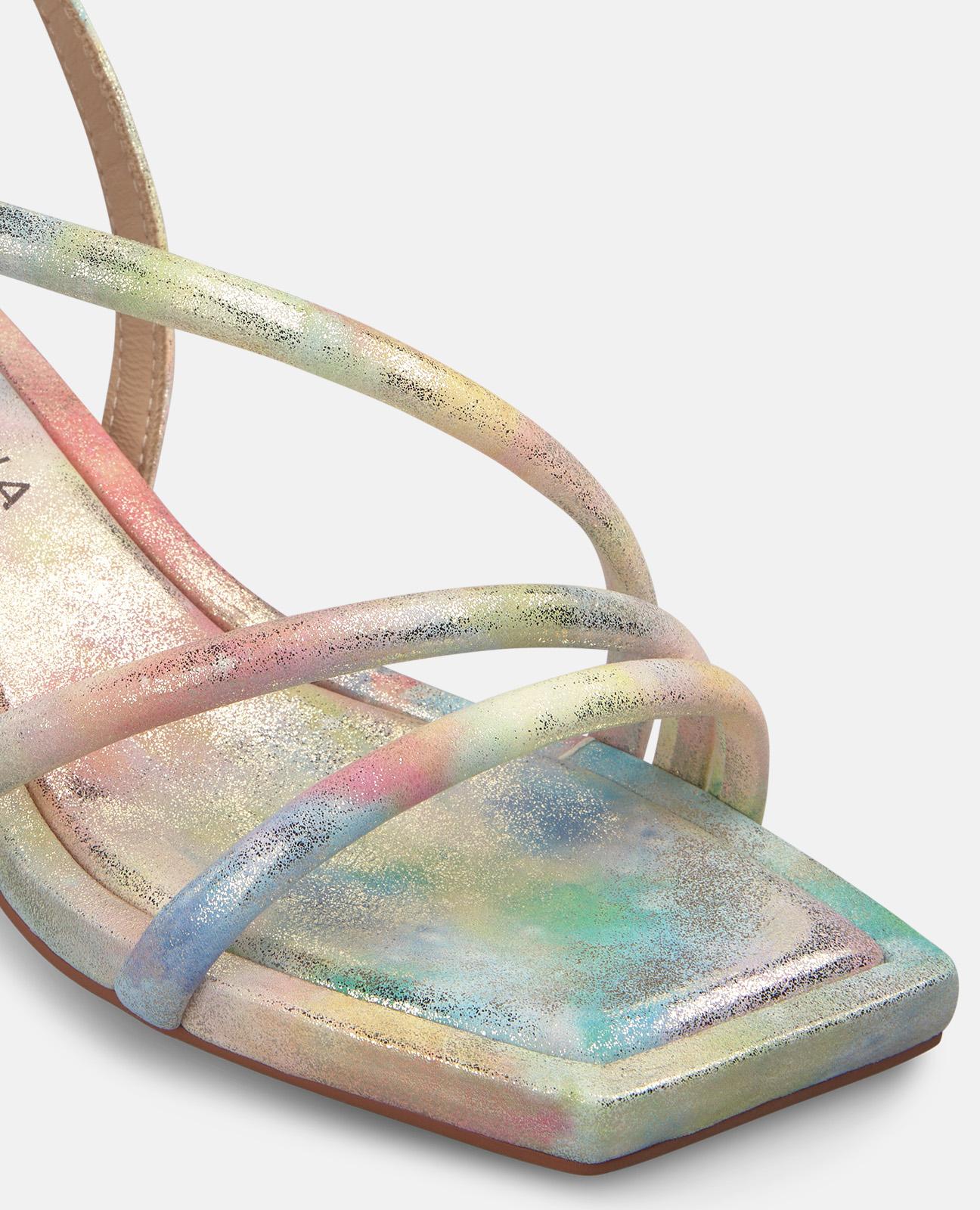 SANDALIA DE ESTRUCTURA CRUZADA