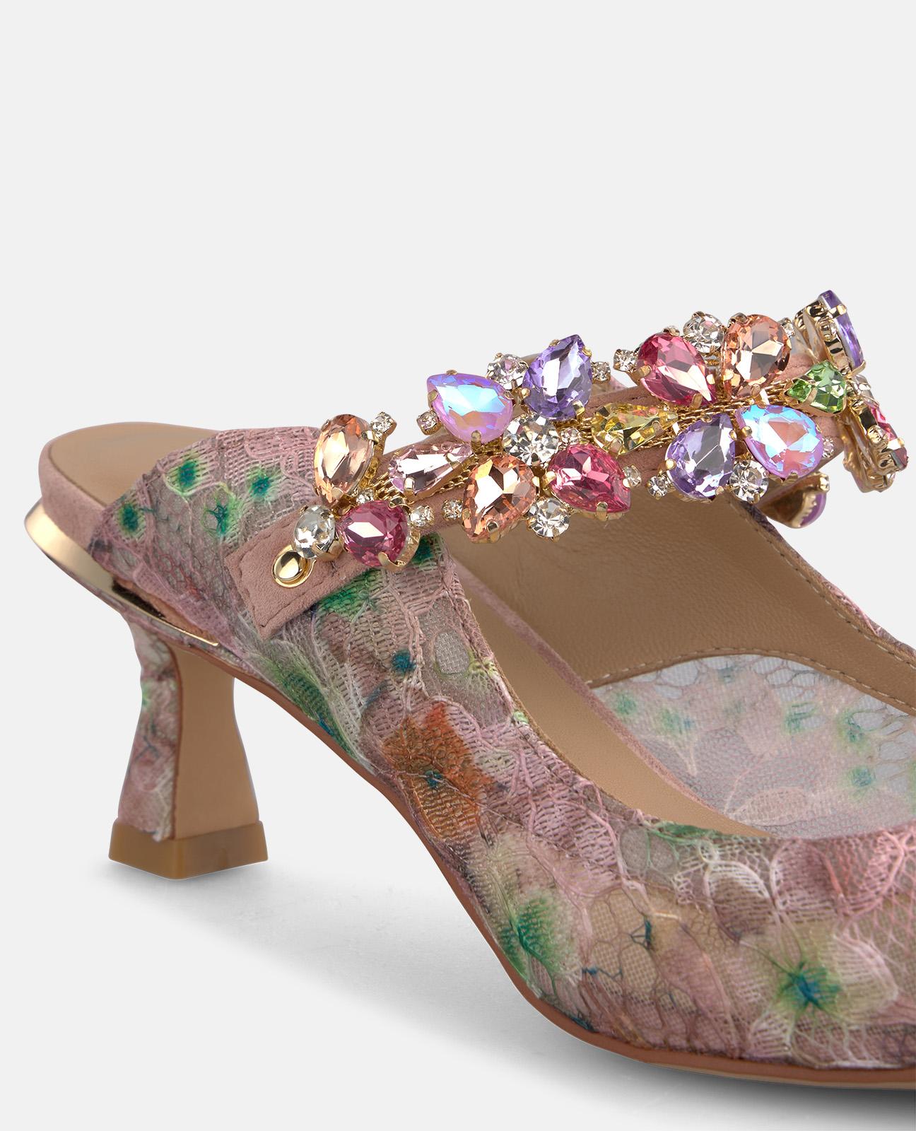 HEELED SALON WITH PEDRIA STRAP