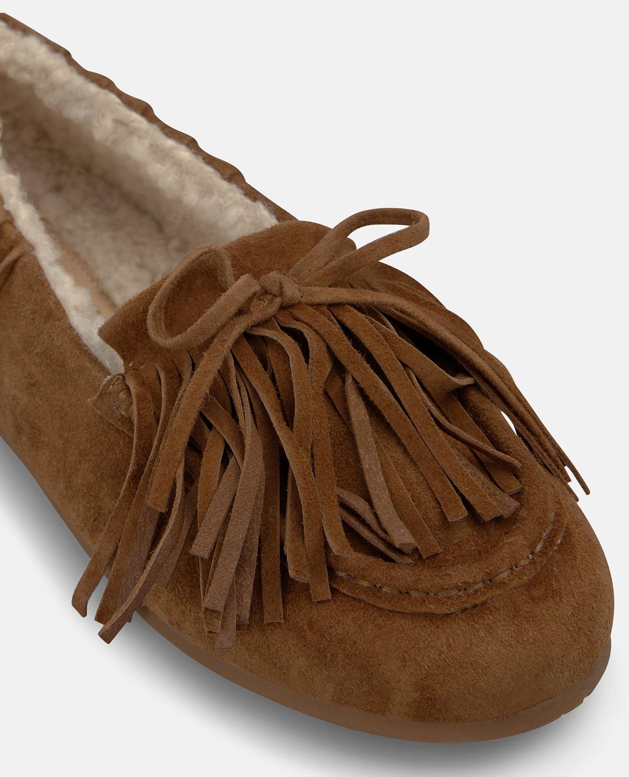 MOCASÍN DE ANTE CON FLECOS