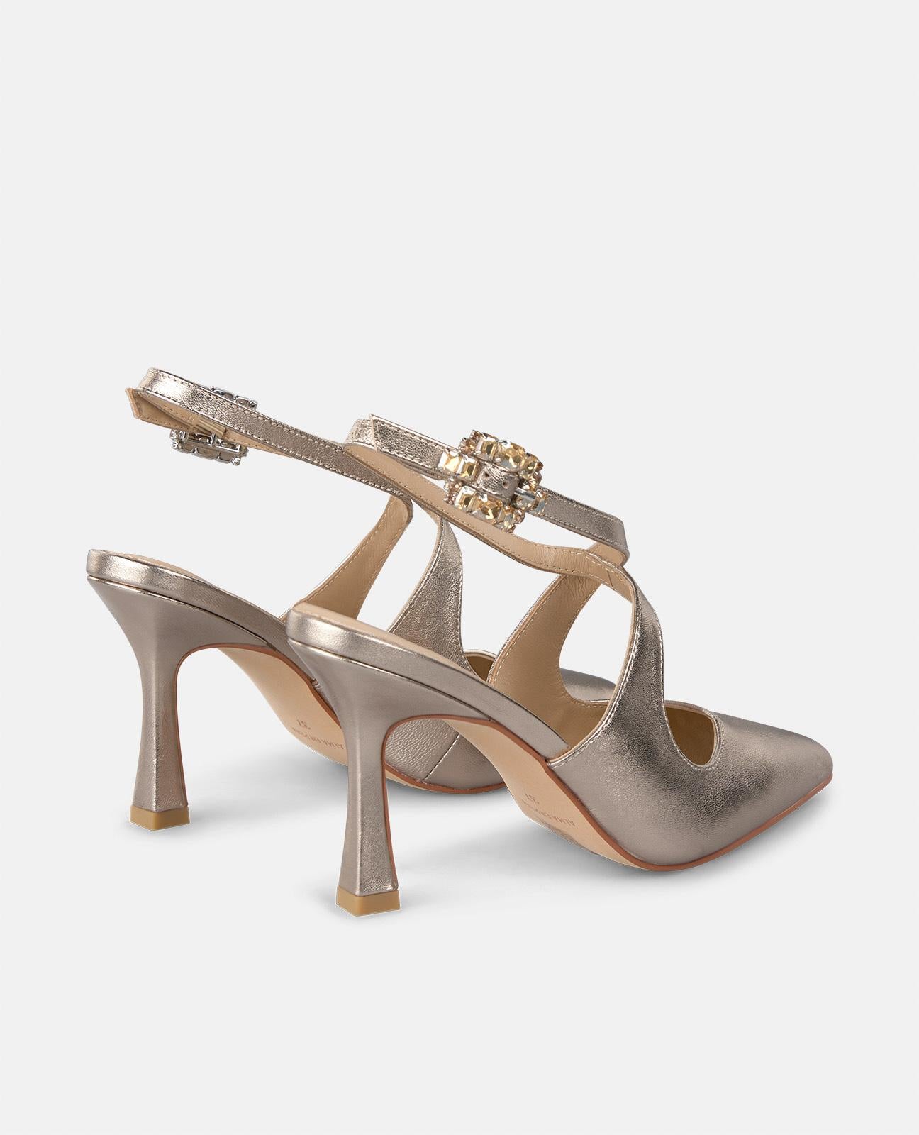 SAPATO DE SALTO ALTO COM TIRA ENTRELAÇADA