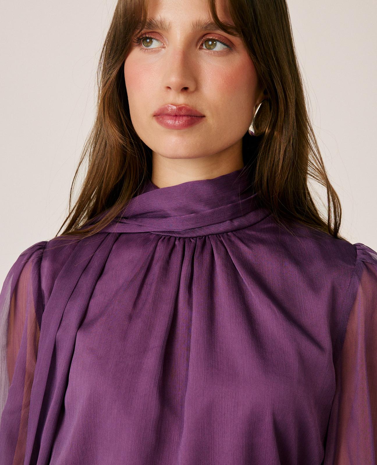 BLUSA GASA CON LAZADA EN CUELLO