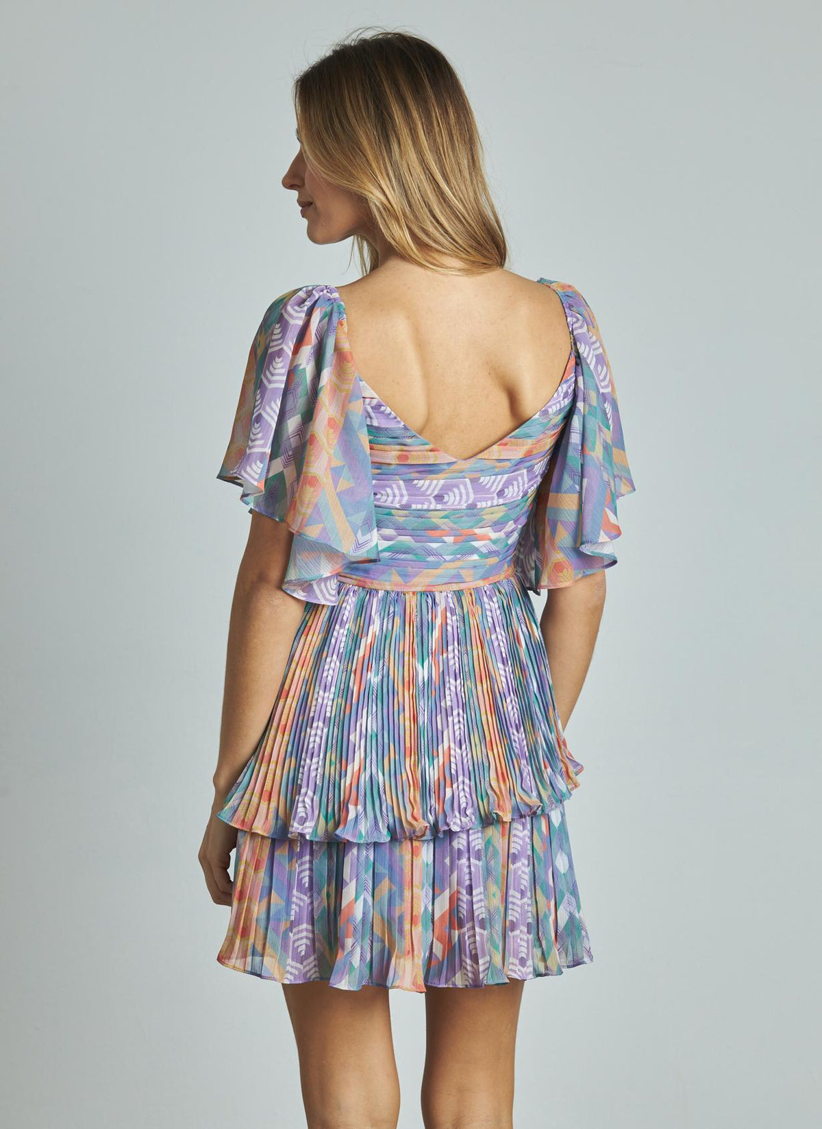 VESTIDO VOLANTES CUT OUT