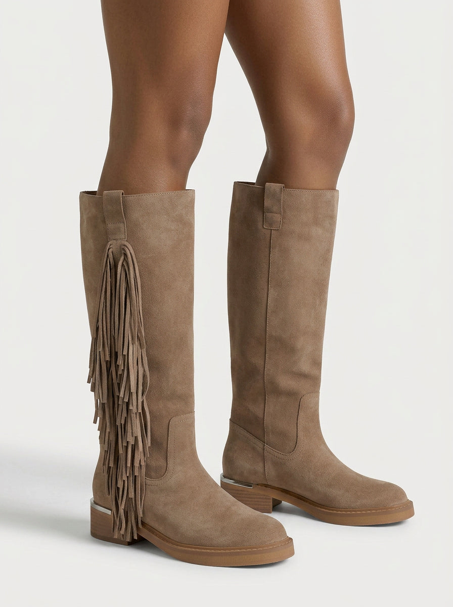 BOTA DE PIEL CON FLECOS
