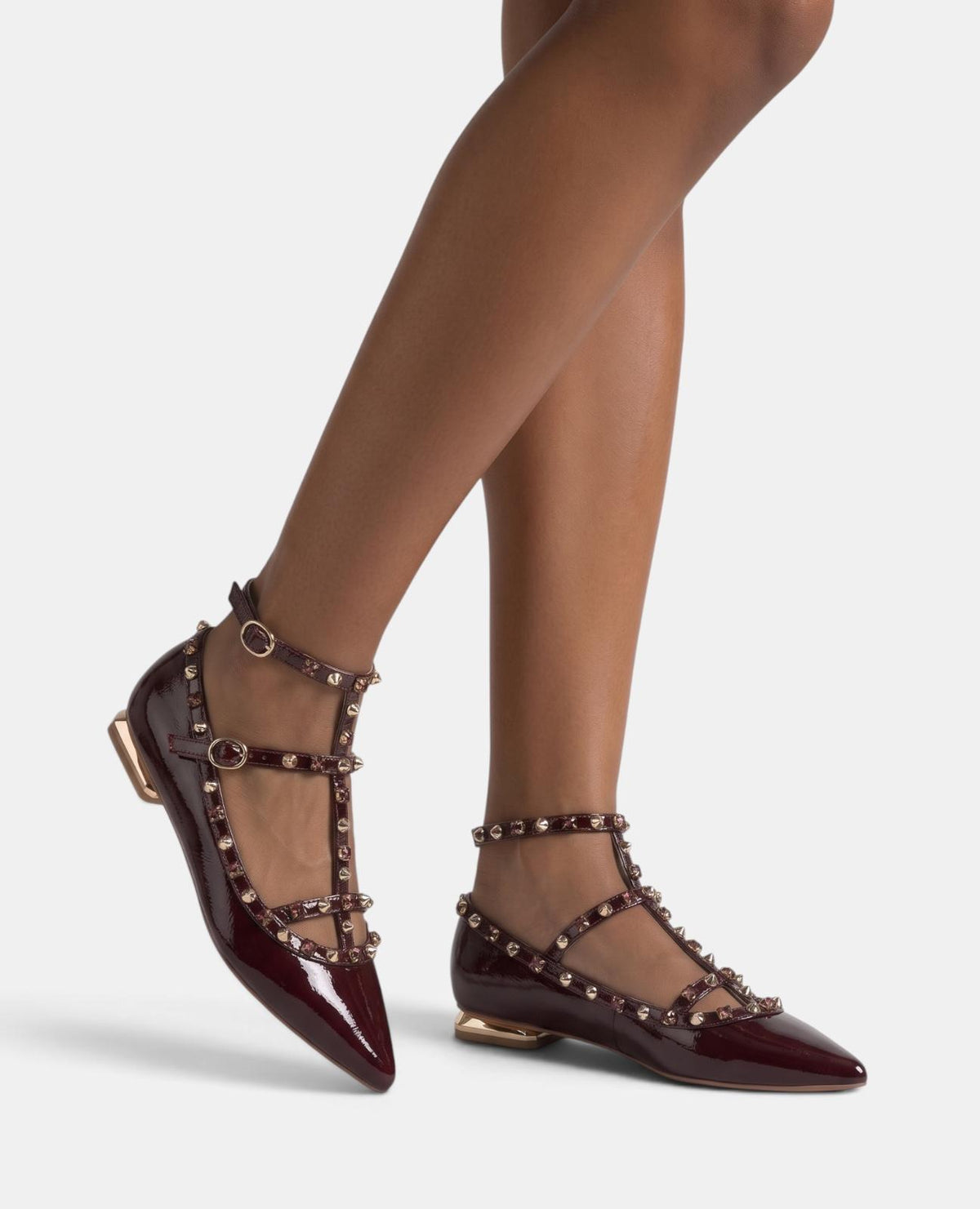 ZAPATO PLANO DE CHAROL