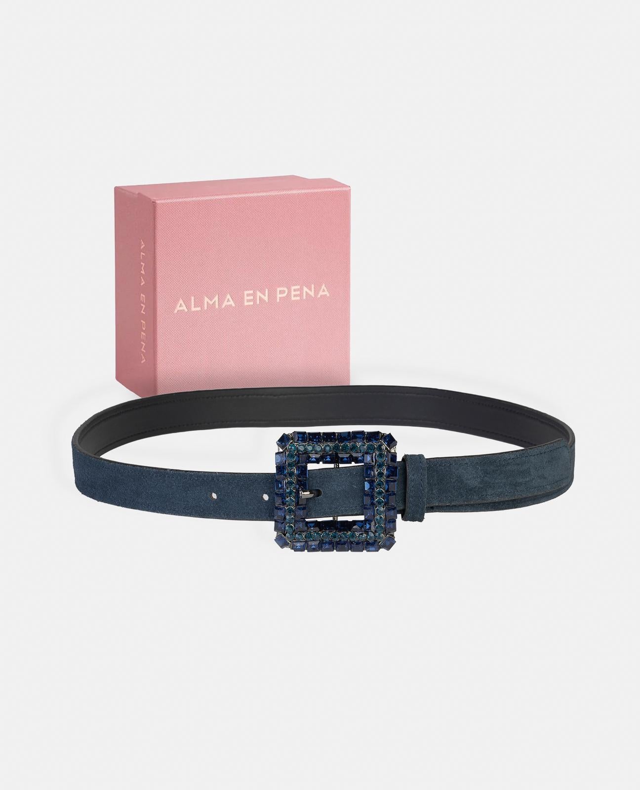 RHINESTONE BUCKLE BELT