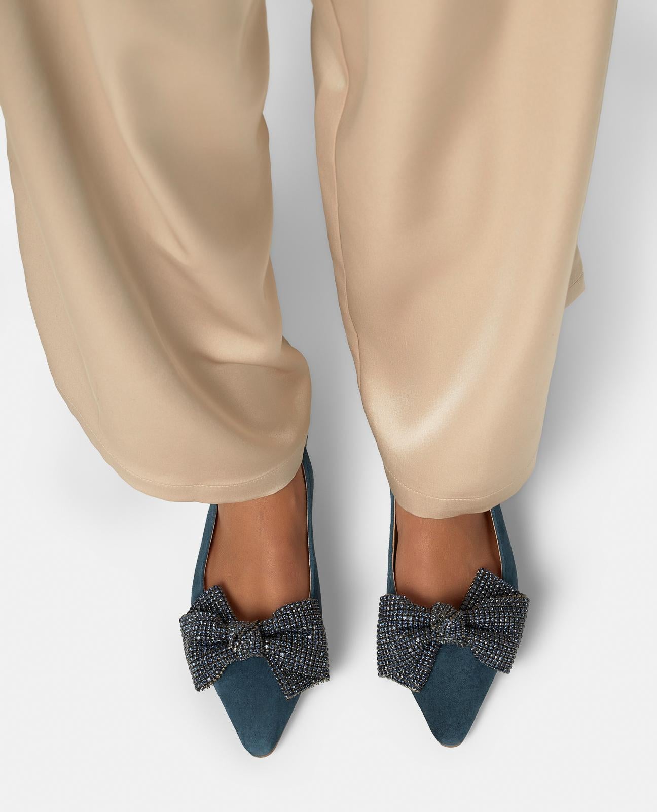 SANDALE MIT SCHLEIFE