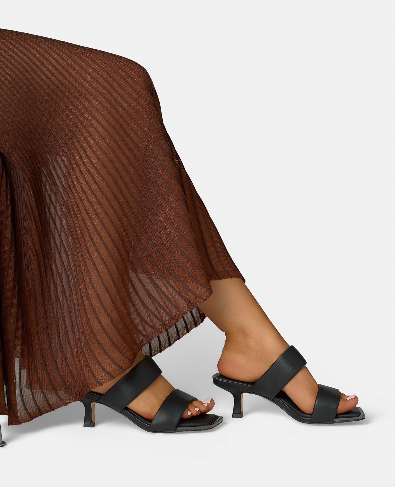 SANDALIA DOBLE TIRA EN NAPA