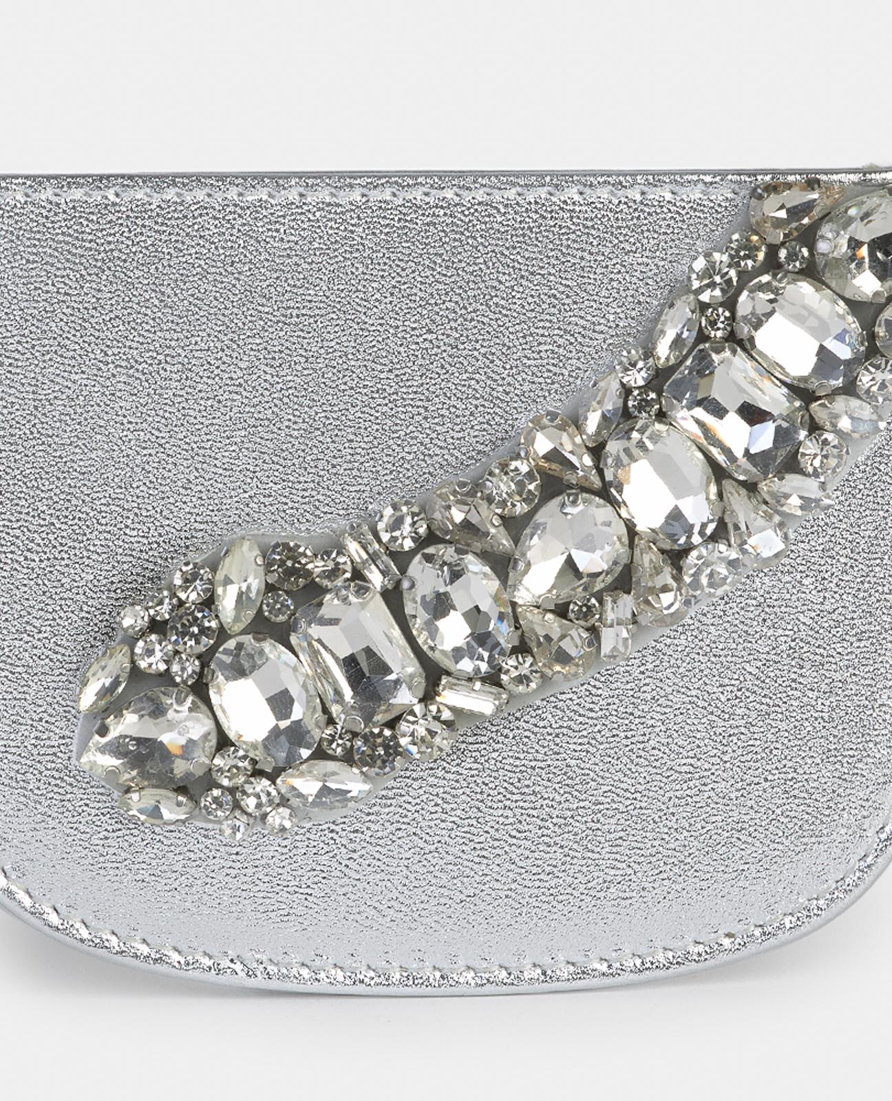 CARTERA TACHAS CREMALLERA