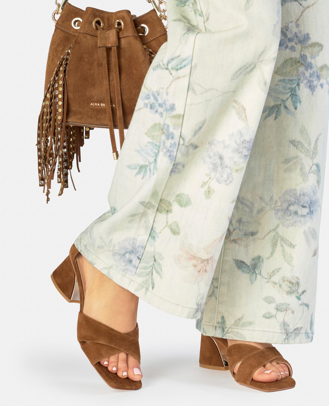 SANDALIA CLASICA TIRAS