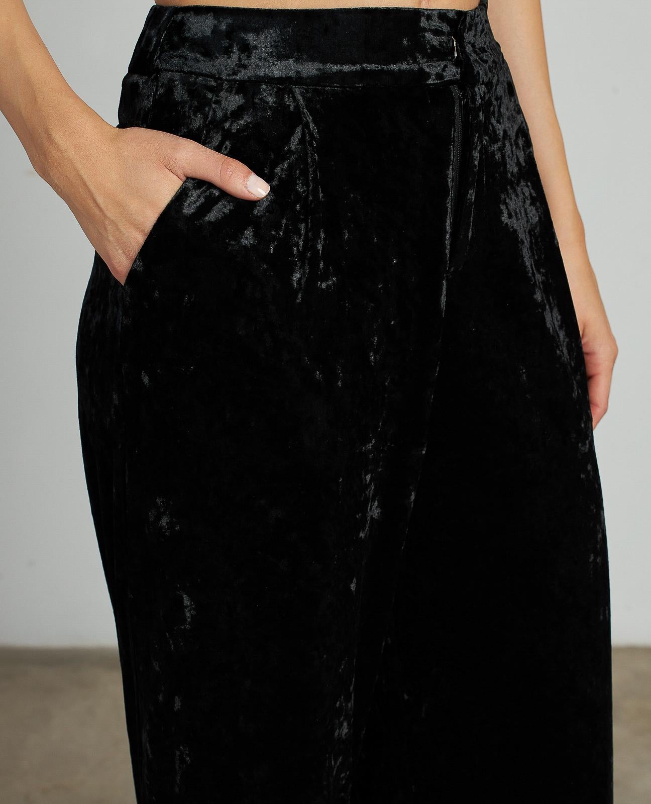 PANTALÓN TIRO ALTO TERCIOPELO