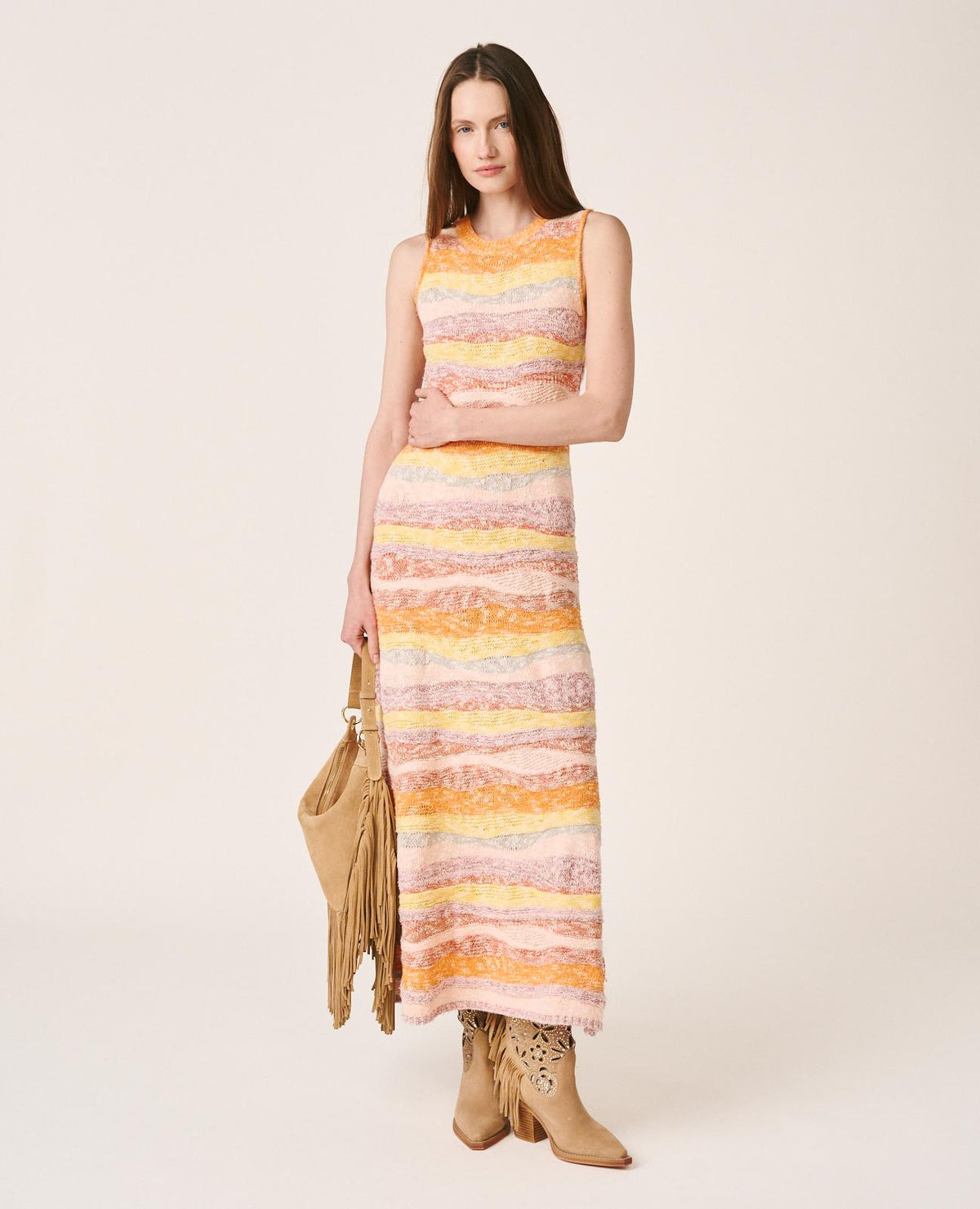 VESTIDO DE MALHA MÉDIO