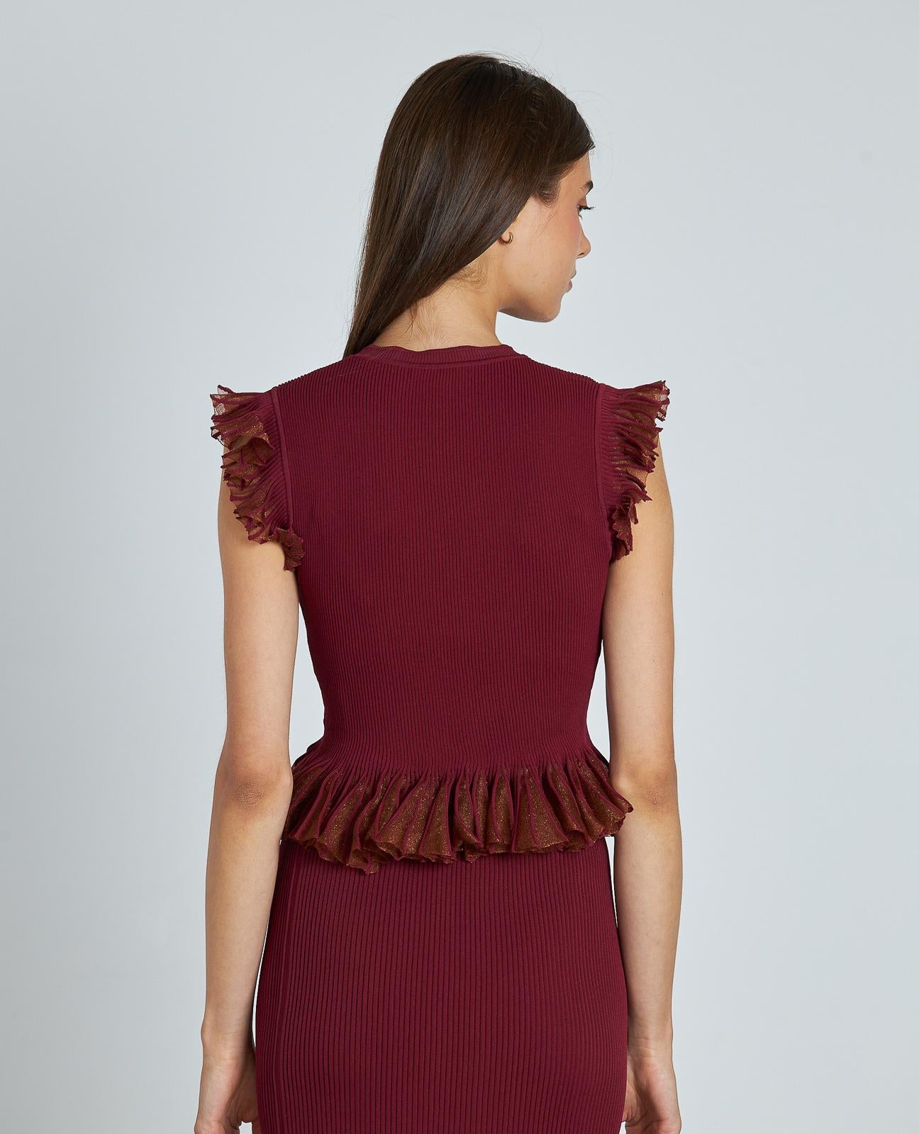 TOP COM FOLHOS METÁLICOS