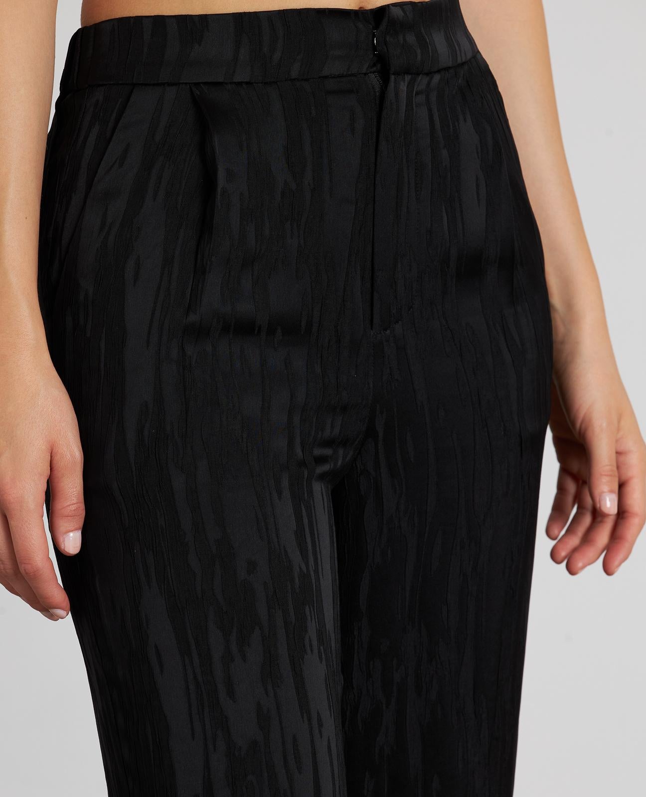 STRAIGHT TEXTURED PANTS