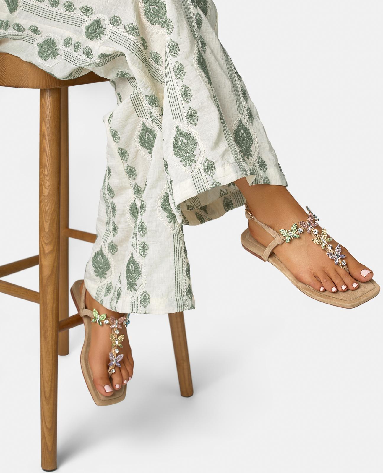 SANDALIA PLANA PEDRERIA