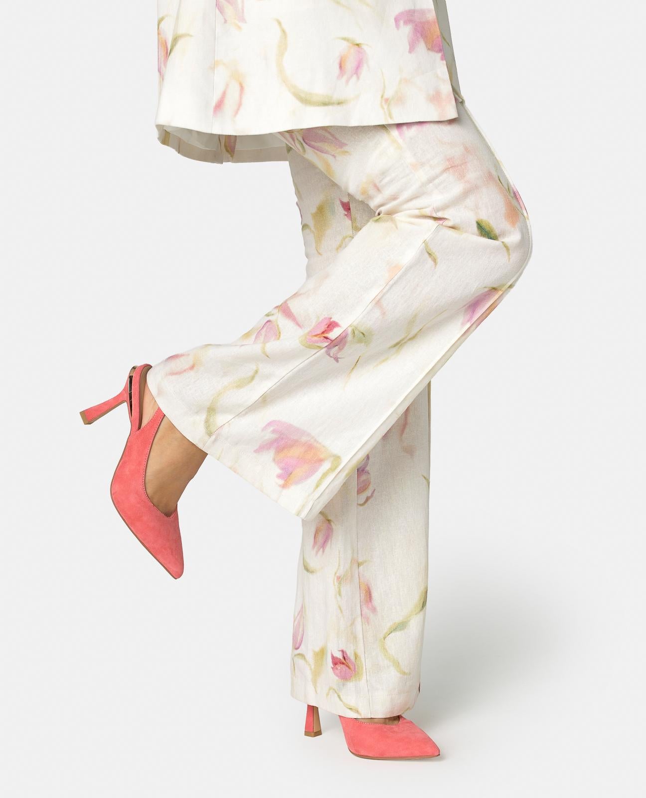 SALON ESPECIAL DESTALONADO