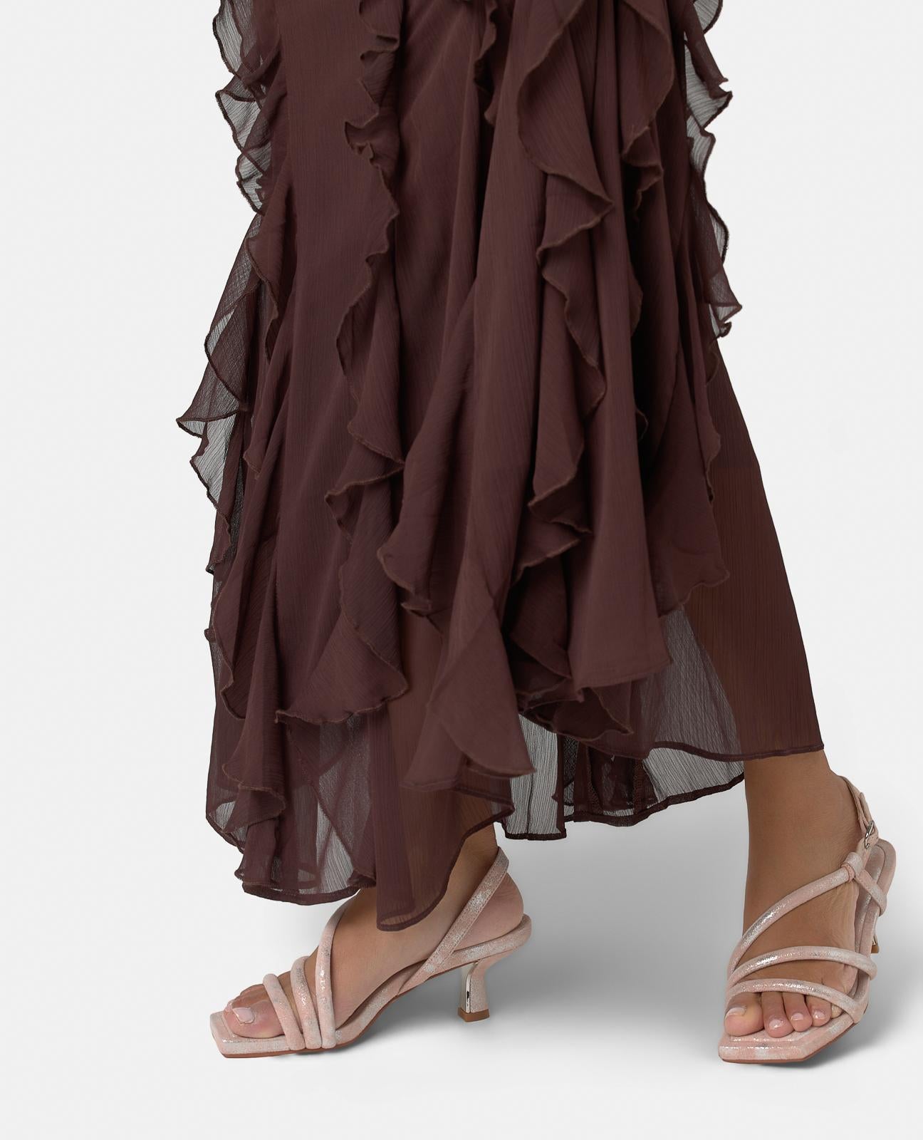 Sandália com tiras cruzadas