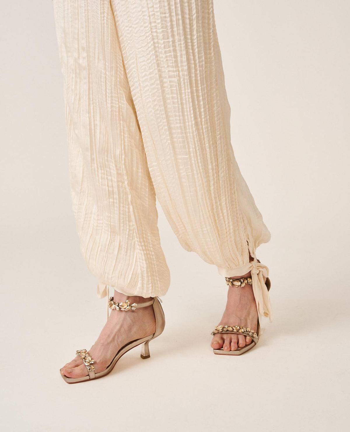 PANTALONI PLISSETTATI