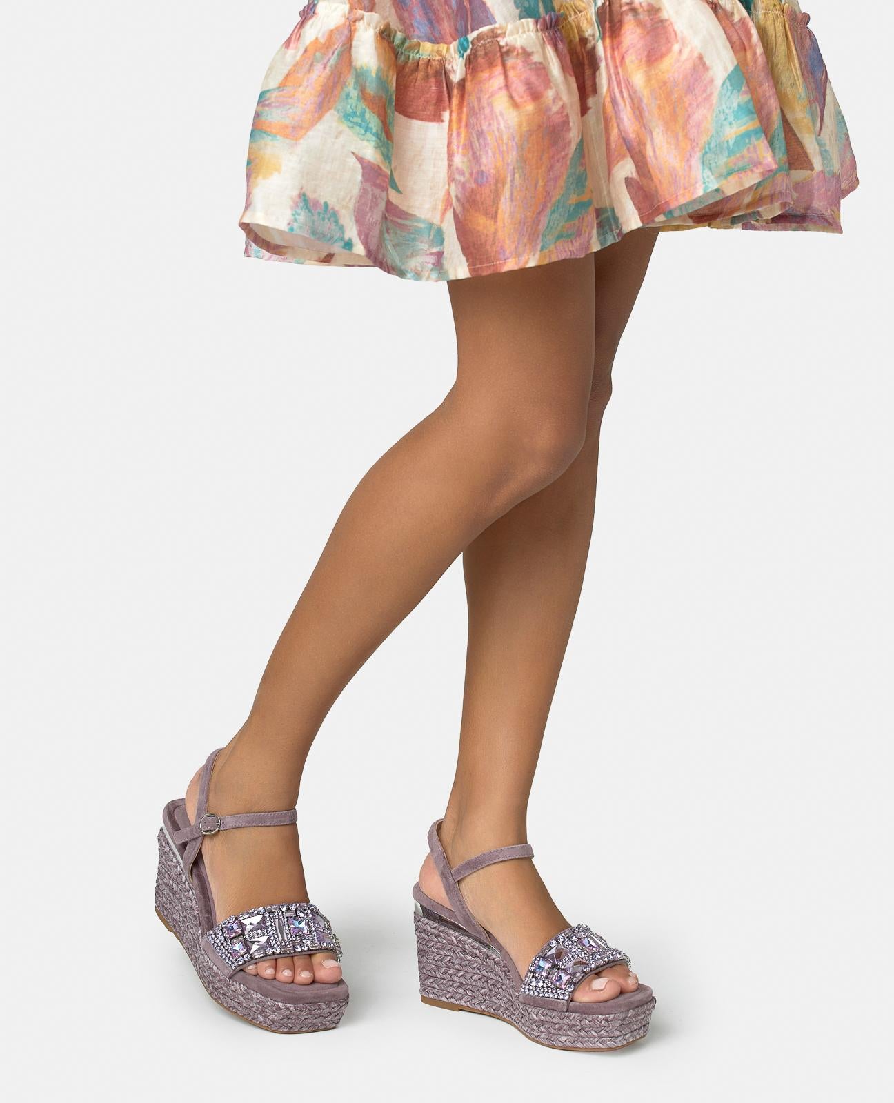 SANDALIA CUÑA ESPARTO TIRA EN PEDRERIA