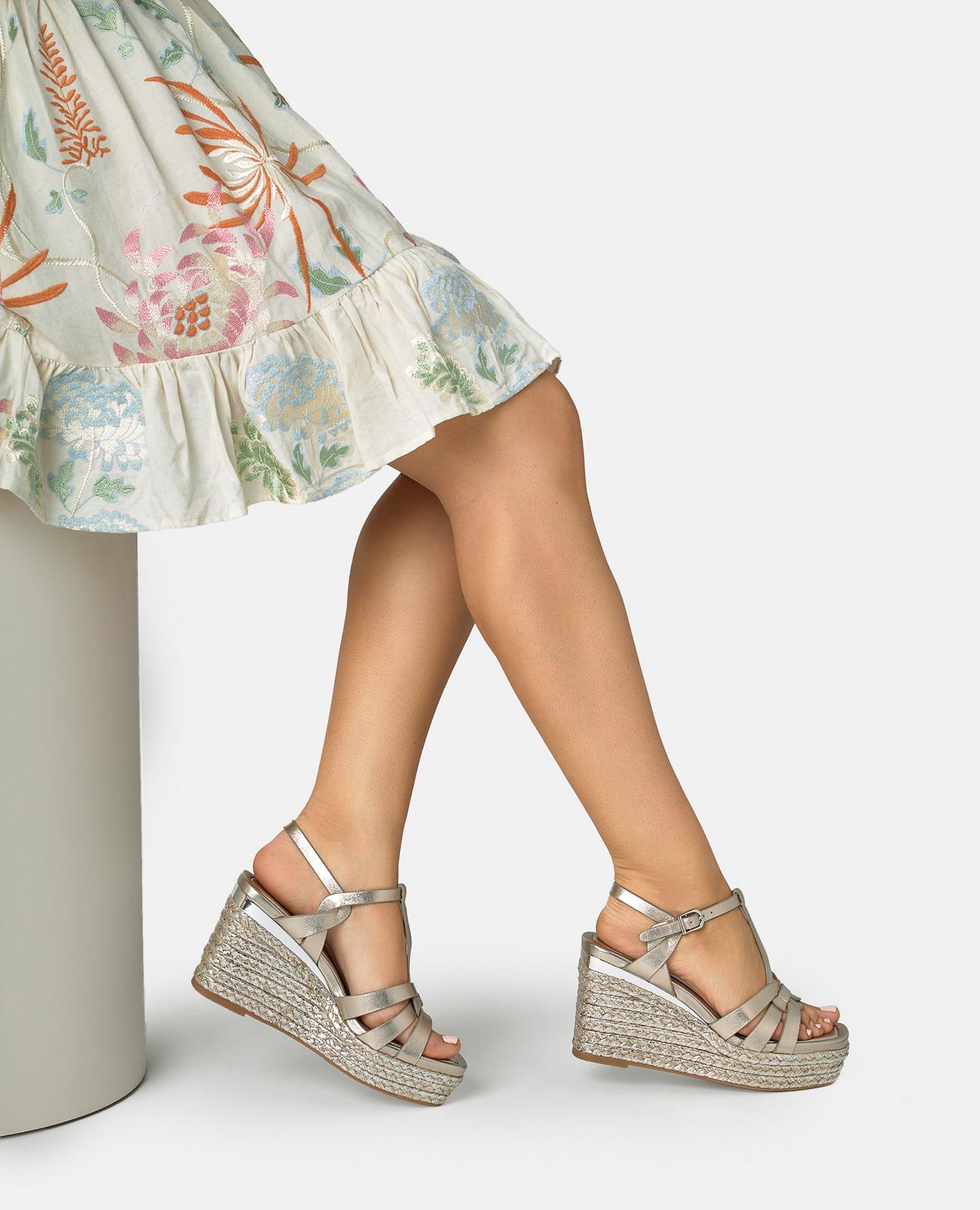 SANDALIA CUÑA ESPARTO MULTIPLE TIRAS