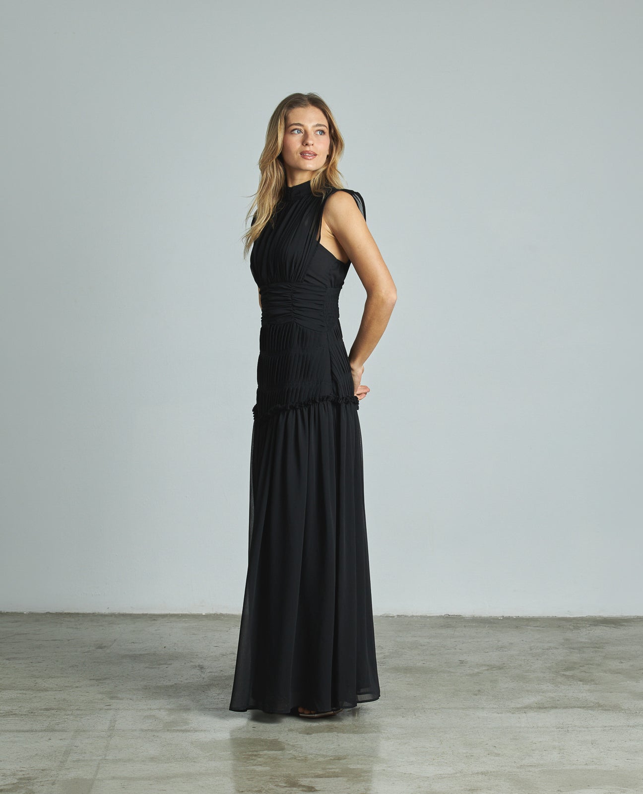 LONG PLEATED HALTER DRESS