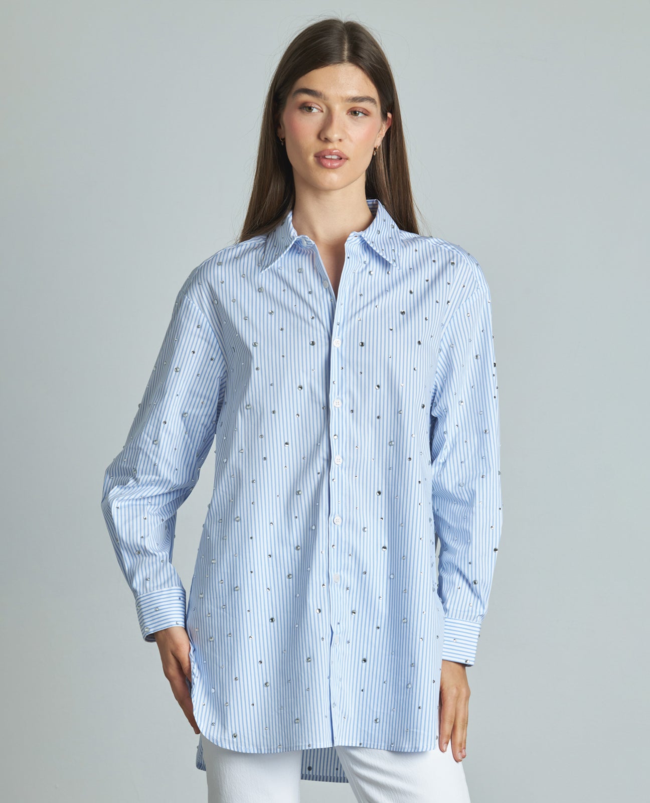 CAMISA DE RAYAS CON PEDRERÍA